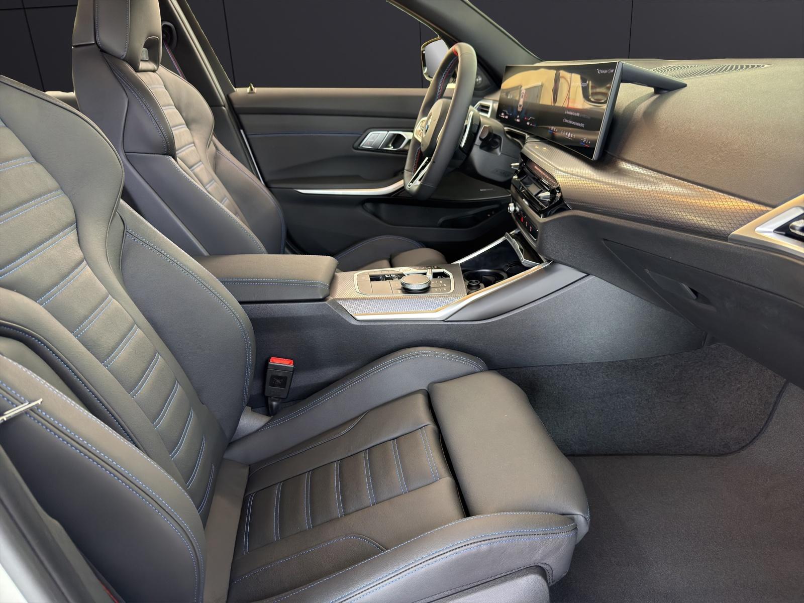 BMW M340i xDrive Touring-image-14