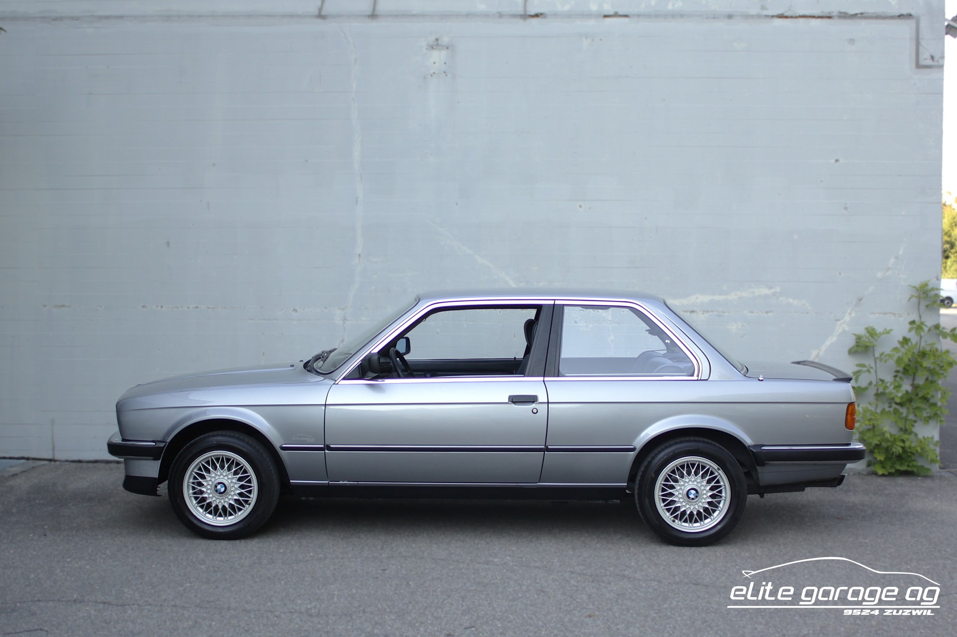 BMW 325i E30 VETERANENGEPRÜFT-image-1