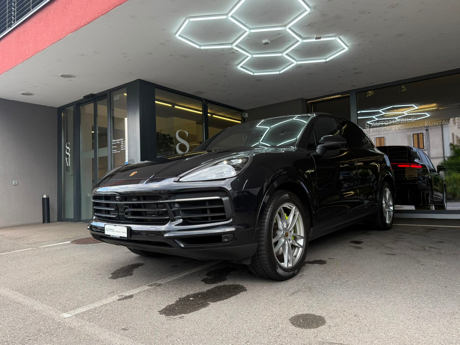 PORSCHE Cayenne *PDLS* *360-Kamera* *Pano Dach* *Bose Sound* E-Hybrid