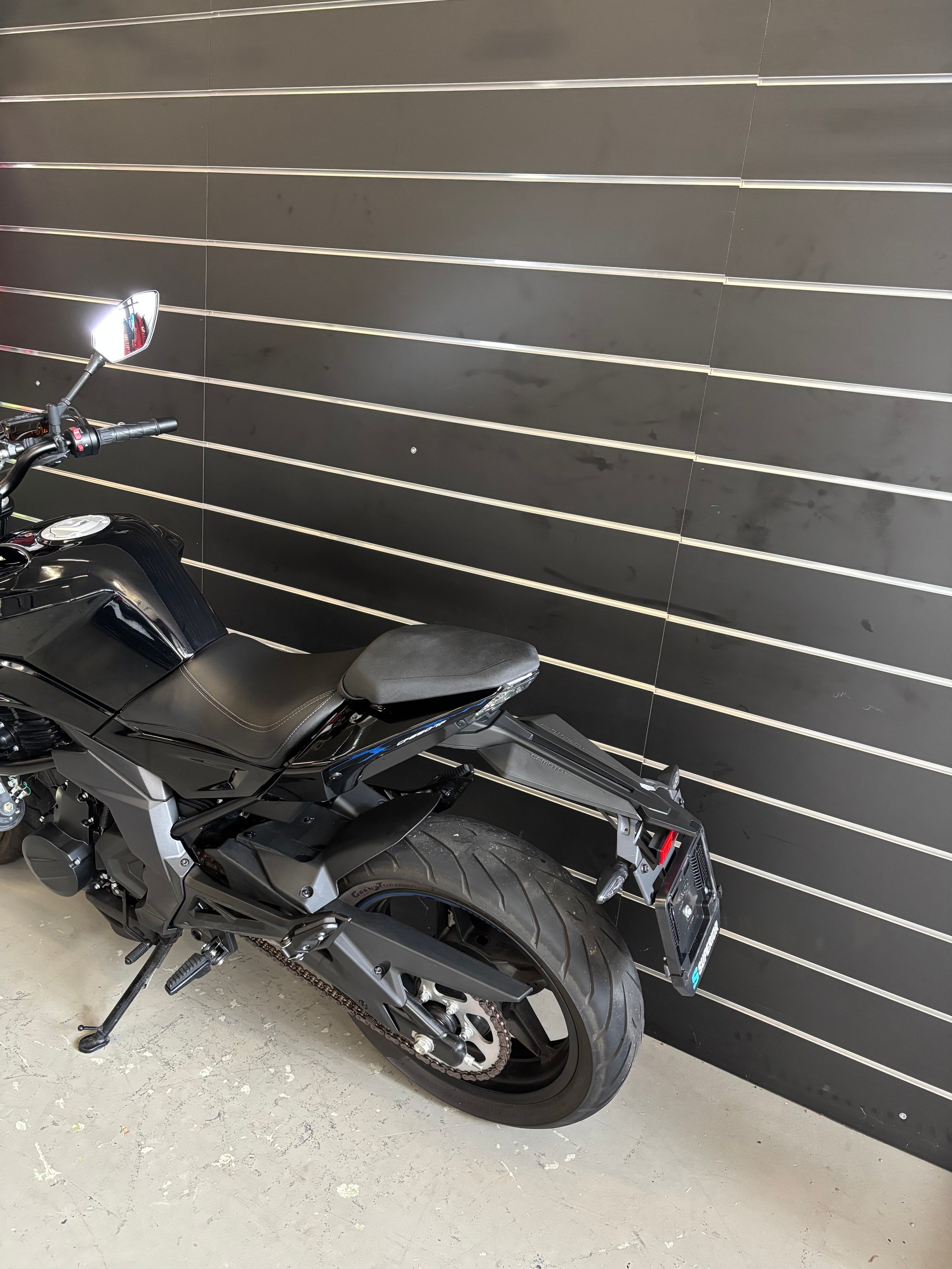 CF MOTO 650NK-image-5