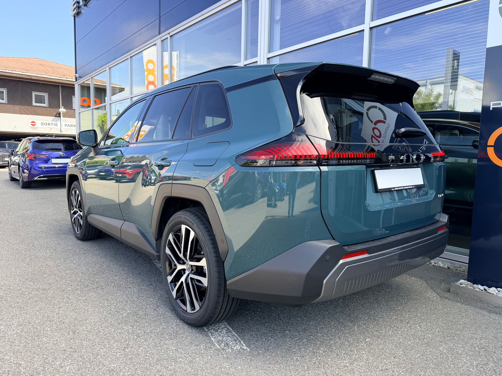 TOYOTA RAV-4 2.5 HSD Premium e-CVT AWD-image-5
