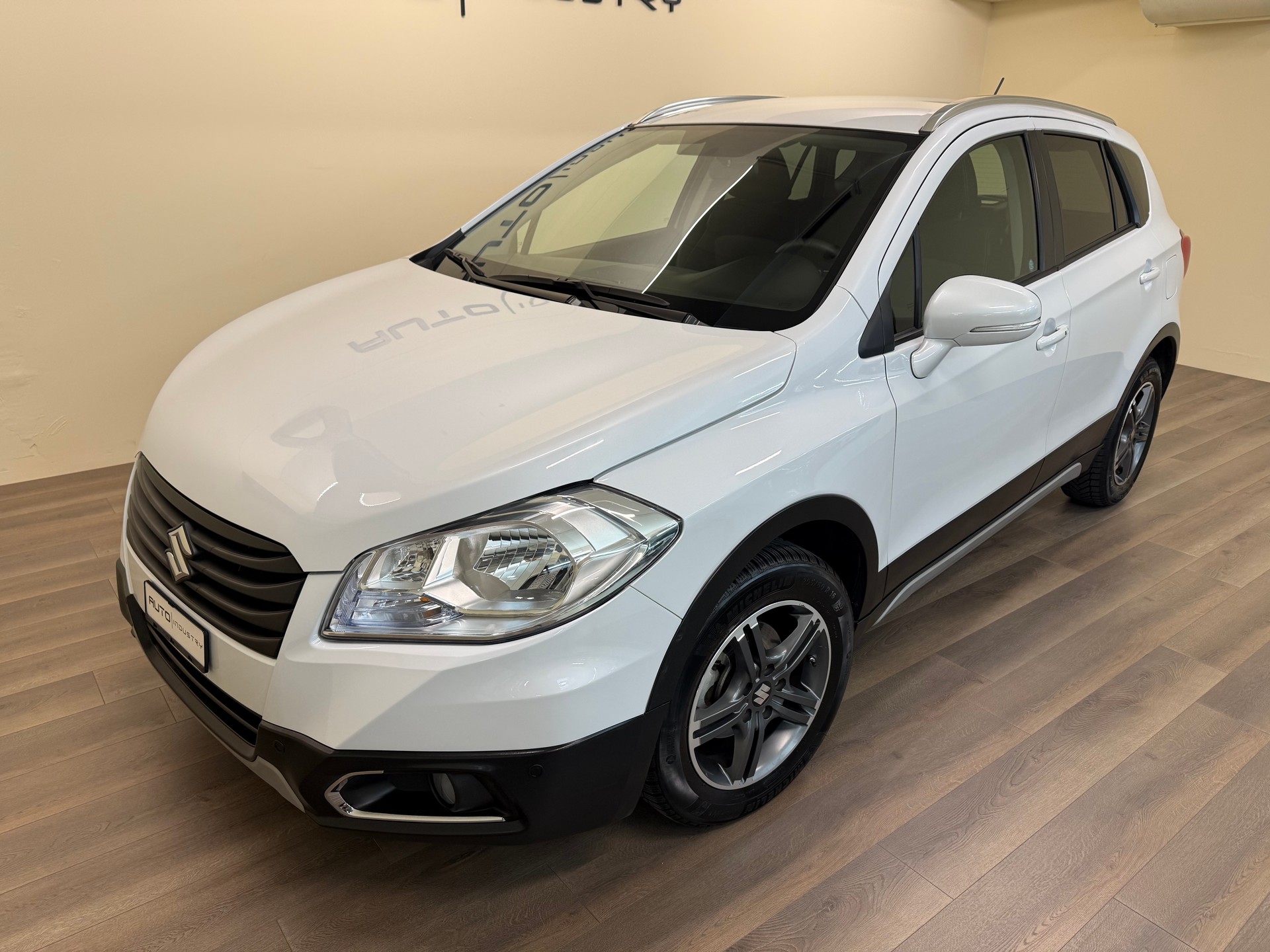 SUZUKI SX4 S-Cross 1.6 16V PizSulai 4WD-showroom-element-1