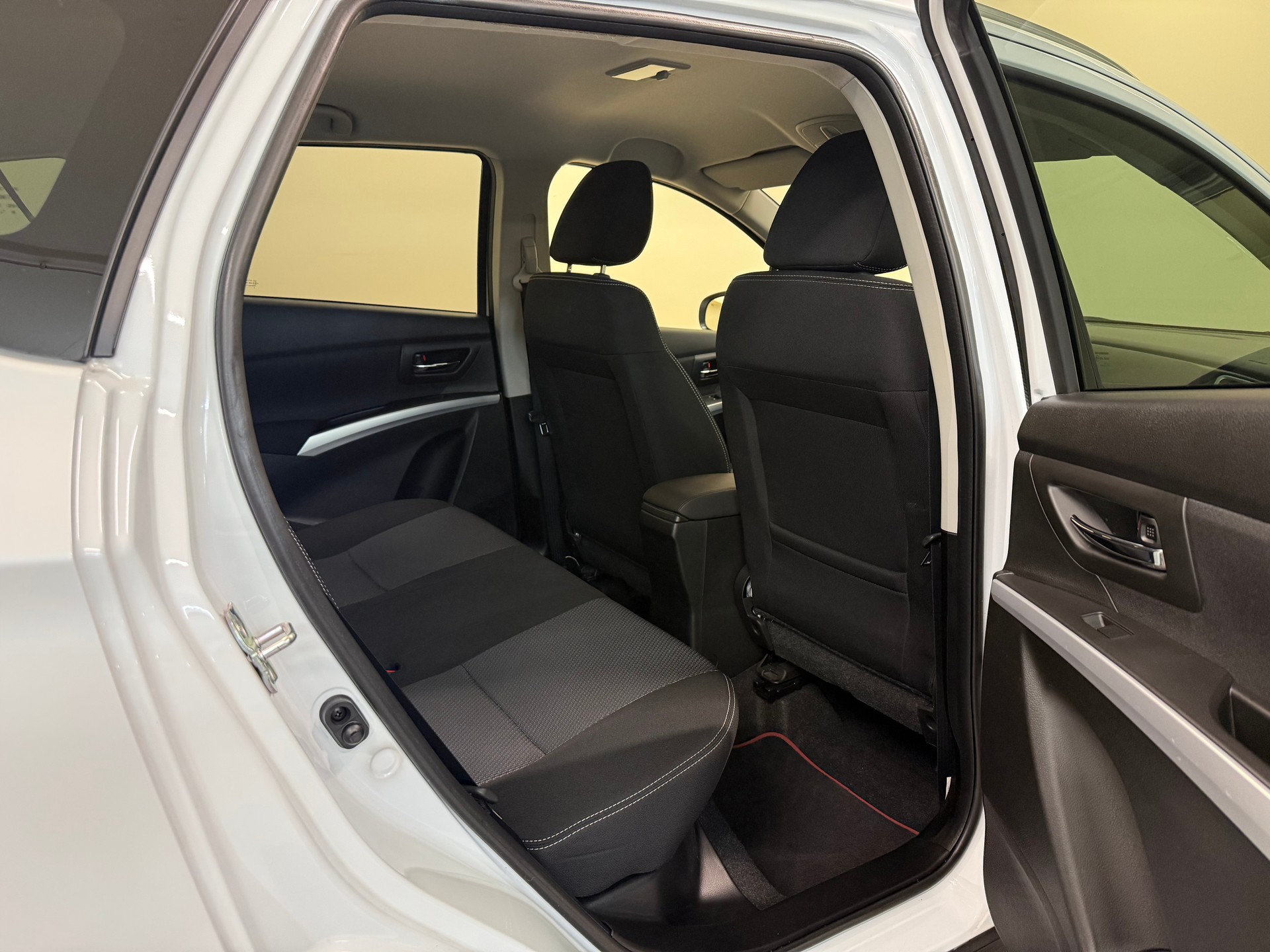 SUZUKI SX4 S-Cross 1.6 16V PizSulai 4WD-image-26