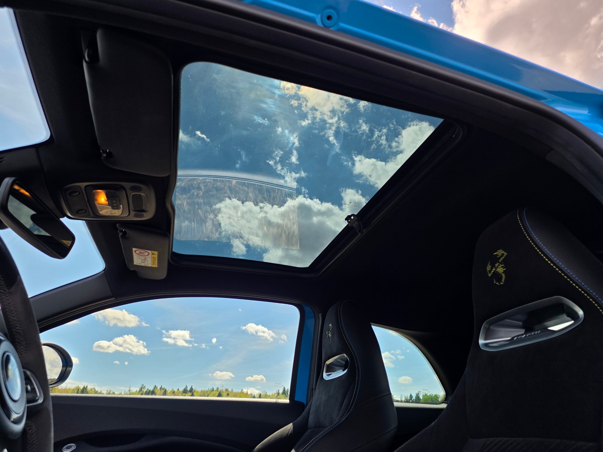 FIAT Abarth 500e Turismo-image-9