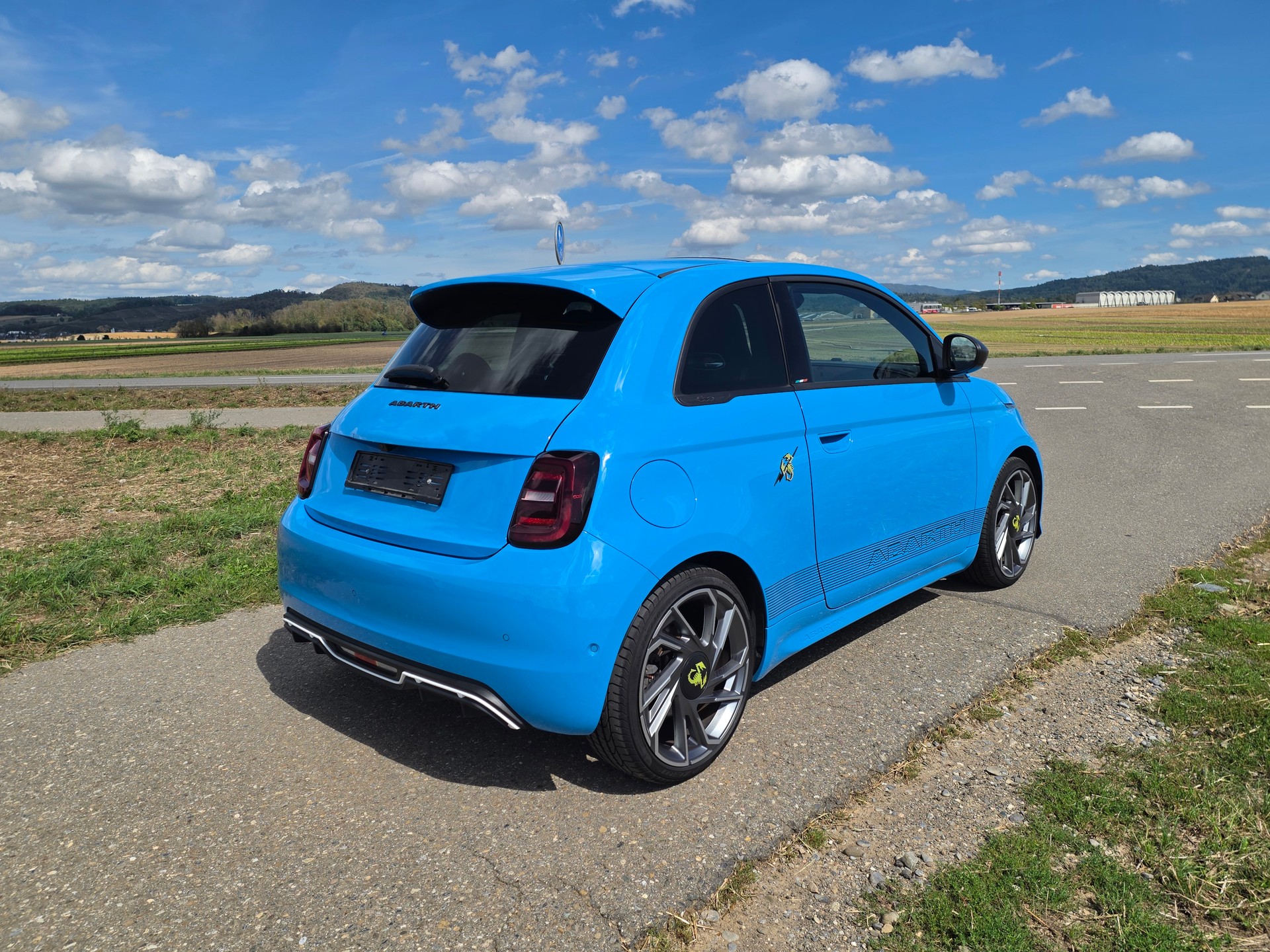 FIAT Abarth 500e Turismo-image-3