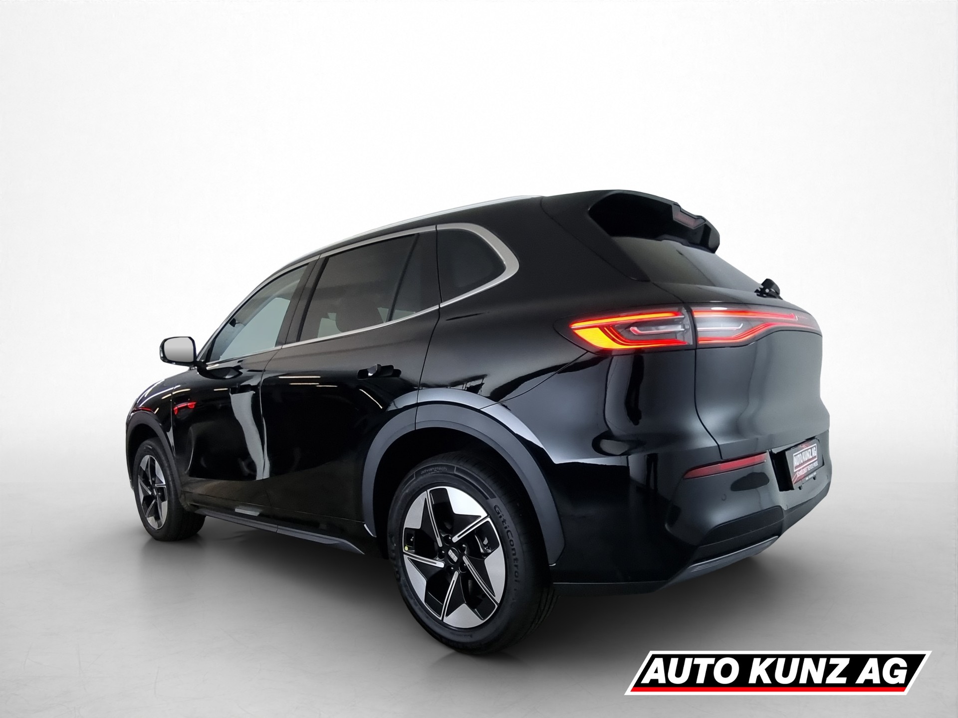 GEELY E5 Pro+ FWD-showroom-element-3