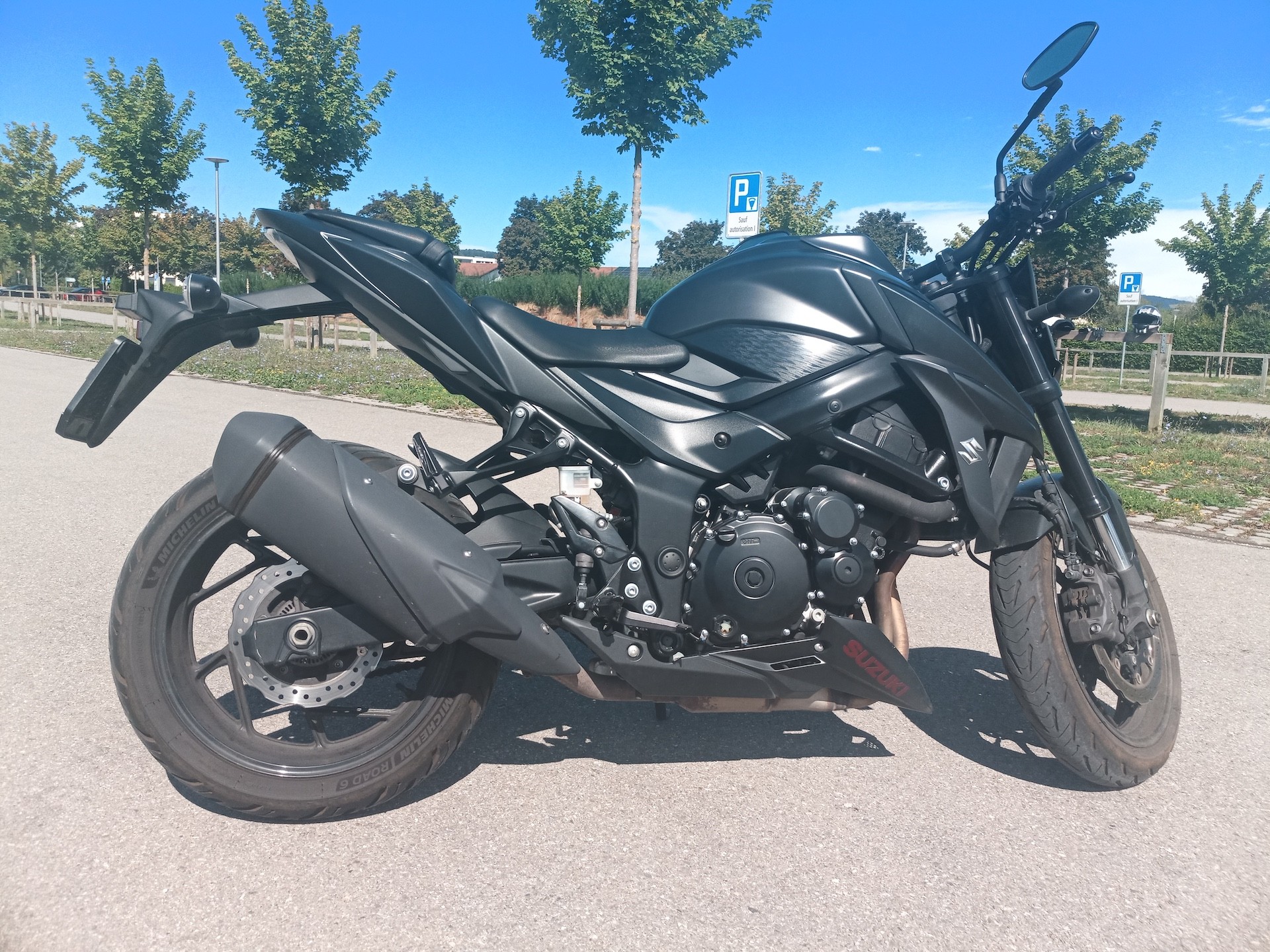 SUZUKI GSX-S 750 ABS-image-3