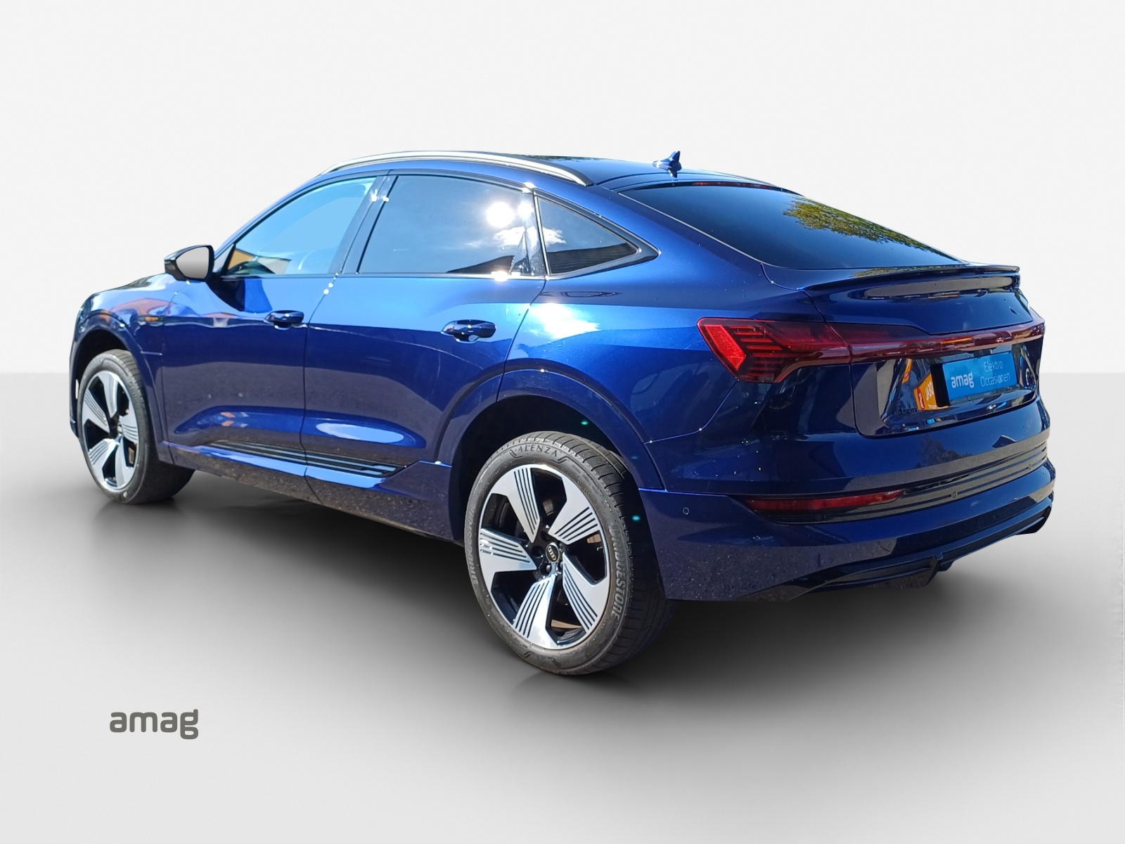 AUDI e-tron 55 Sportback S Line Black Edition quattro-showroom-element-2