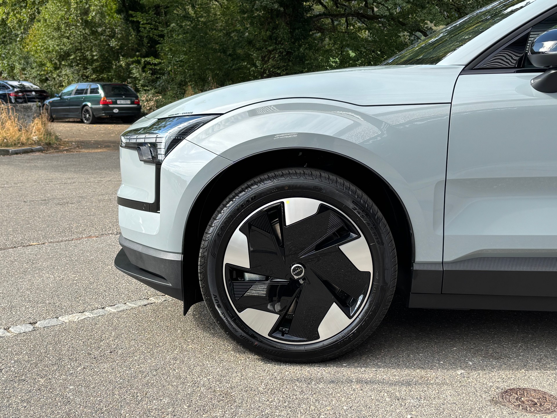 VOLVO EX30 P8 Plus AWD-showroom-element-1