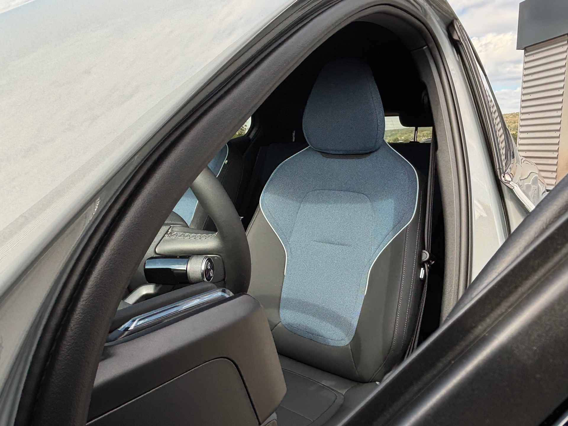 VOLVO EX30 P8 Plus AWD-showroom-element-2
