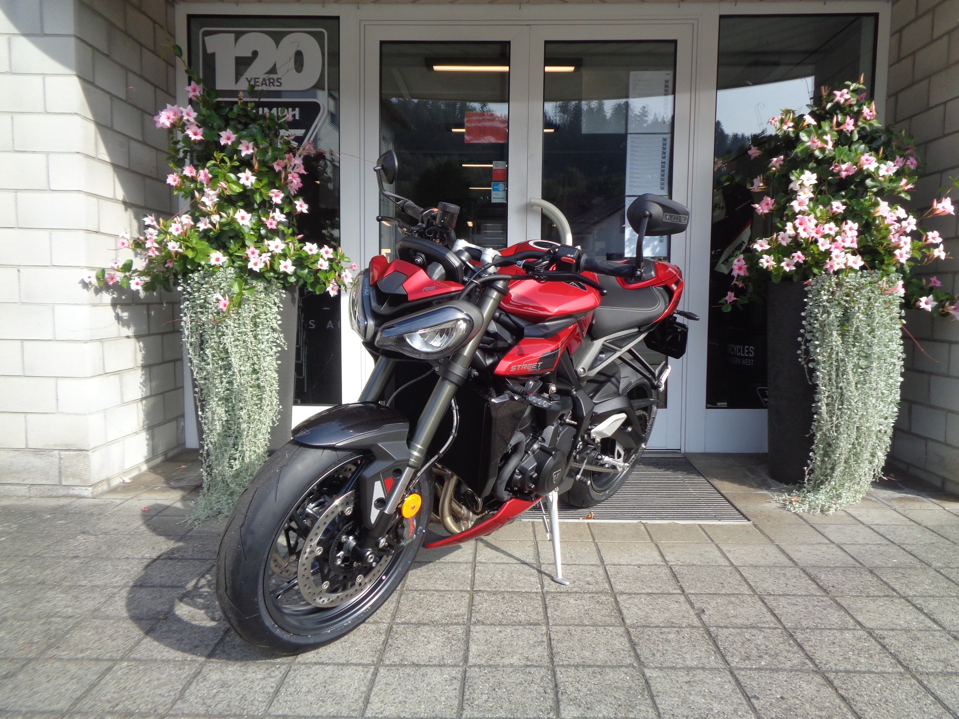 TRIUMPH Street Triple RS 765-image-2