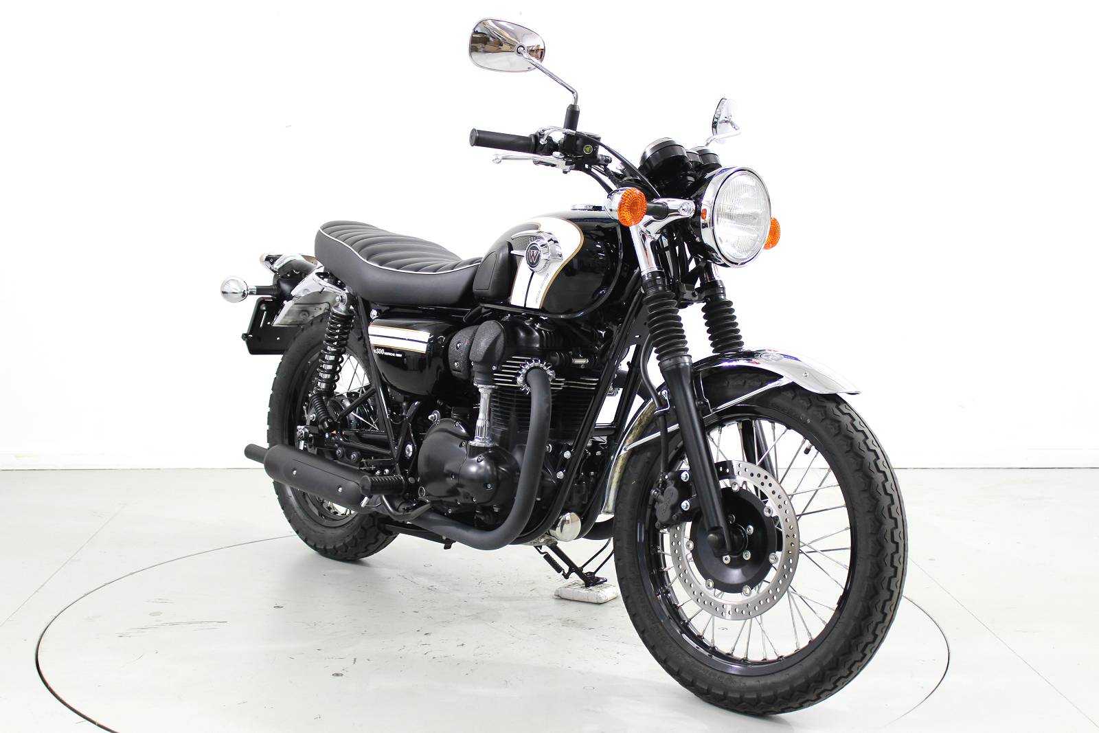 KAWASAKI W800-image-1