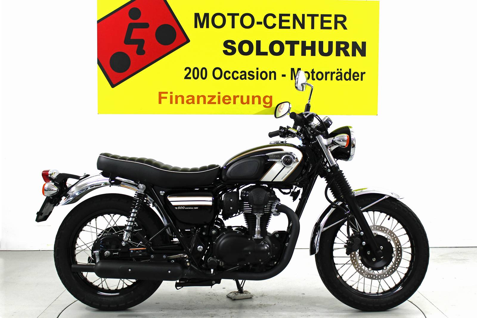 KAWASAKI W800