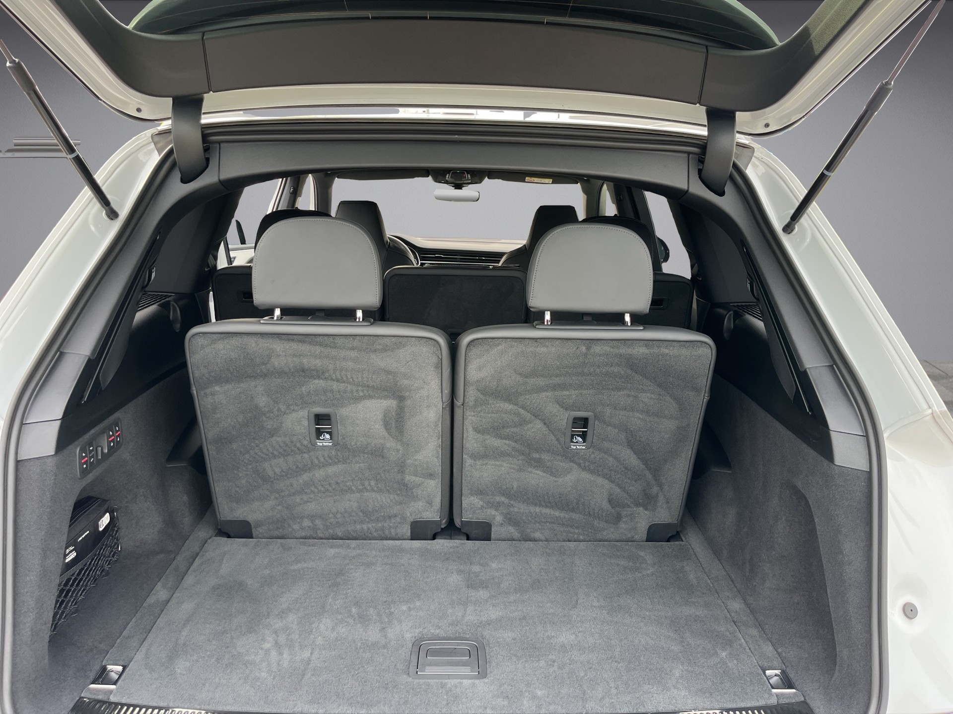 AUDI Q7 SUV TFSI quattro 250 kW S line tiptronic*7-Plätzer, S-Sportsitze, Allradlenkung, B&O, AHK, Sthz, (5-Jahre Garantie)-image-12