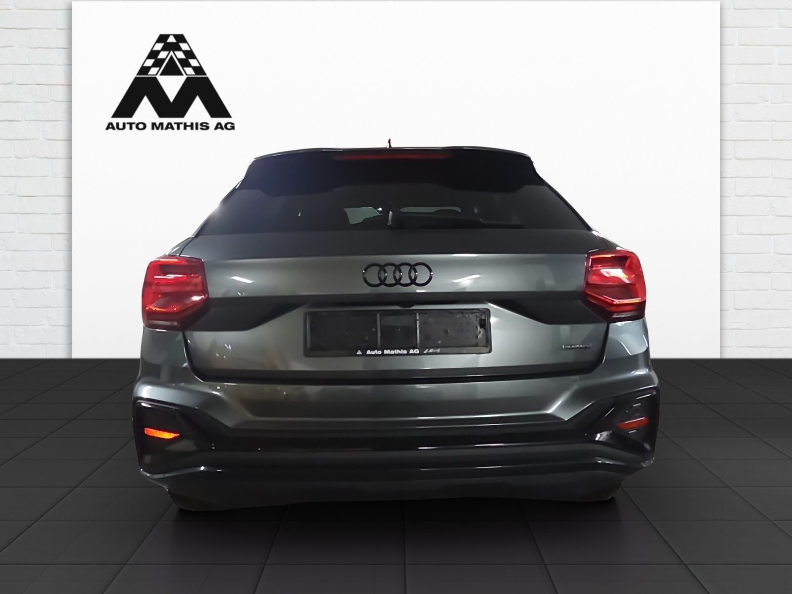 AUDI Q2 40 TFSI S line quattro S-tronic-image-9