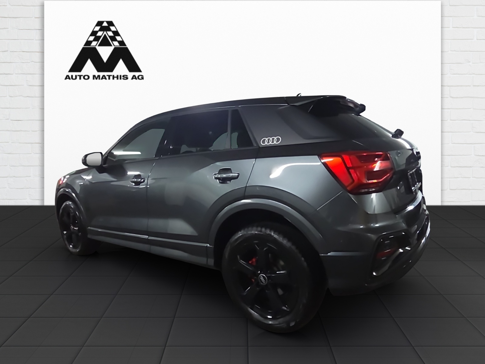 AUDI Q2 40 TFSI S line quattro S-tronic-showroom-element-3