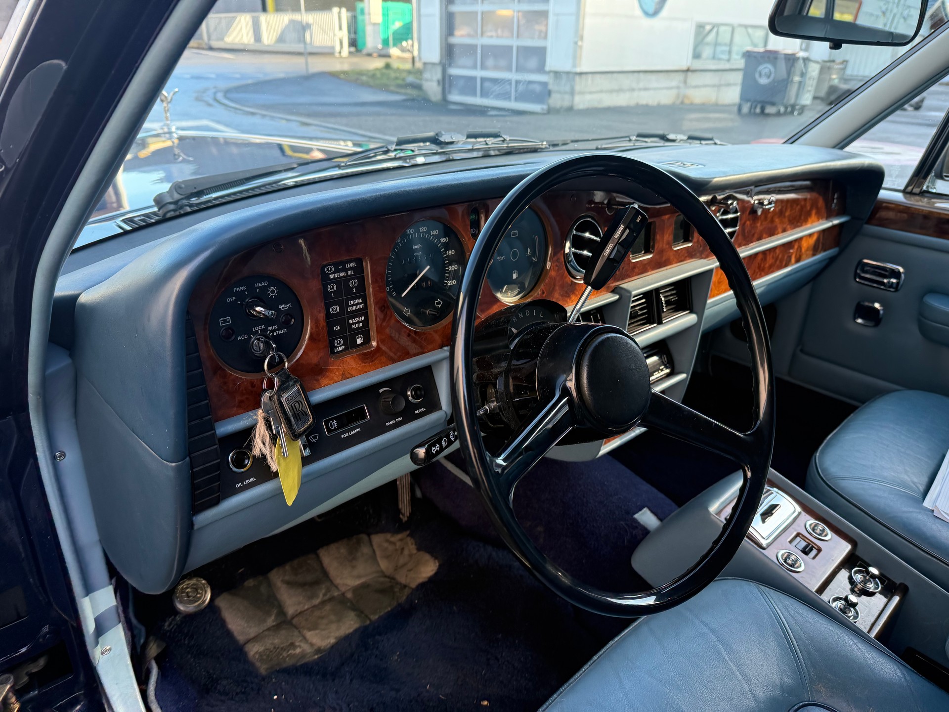 ROLLS-ROYCE Silver Spur EXPERTISE VÉTÉRAN-image-14