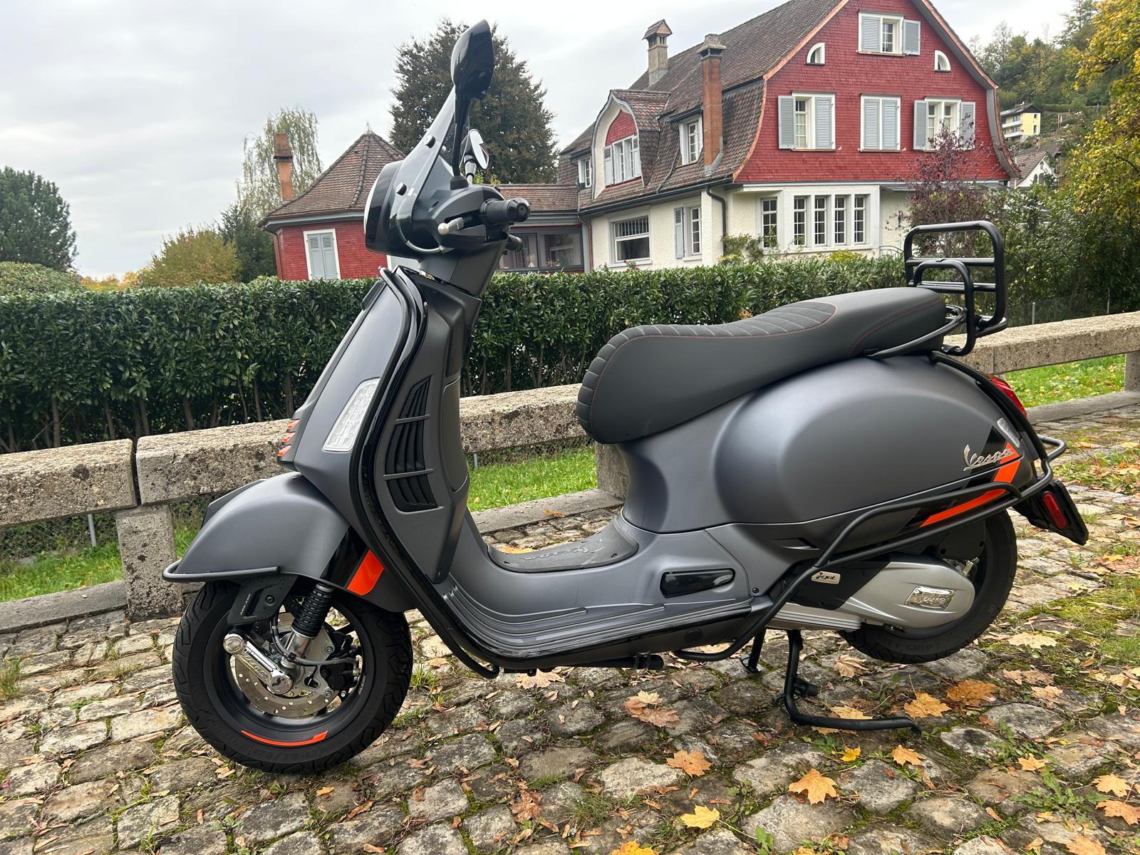 PIAGGIO Vespa GTS 125 Super Sport RST Euro 5+-image-1