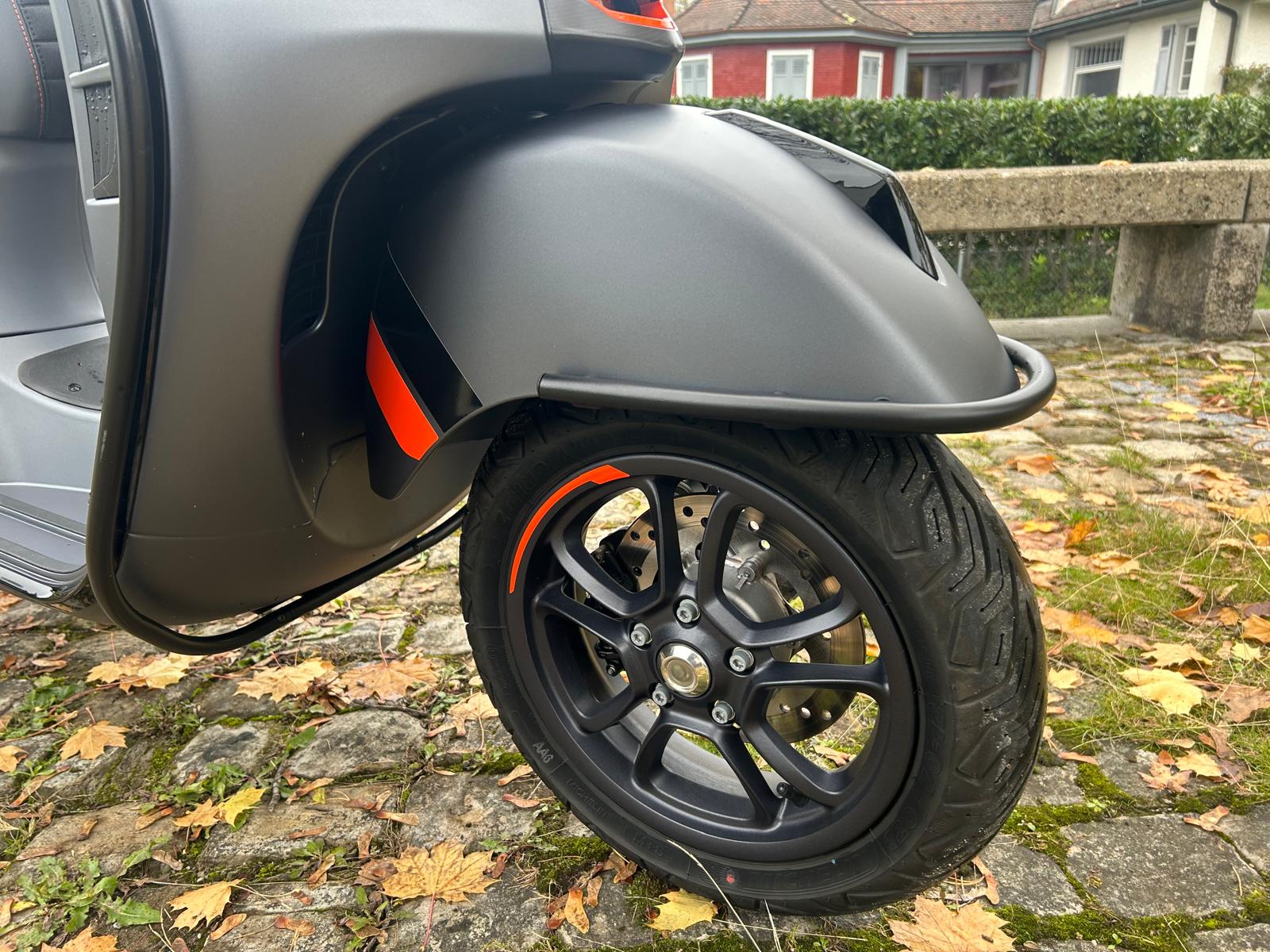 PIAGGIO Vespa GTS 125 Super Sport RST Euro 5+-image-10
