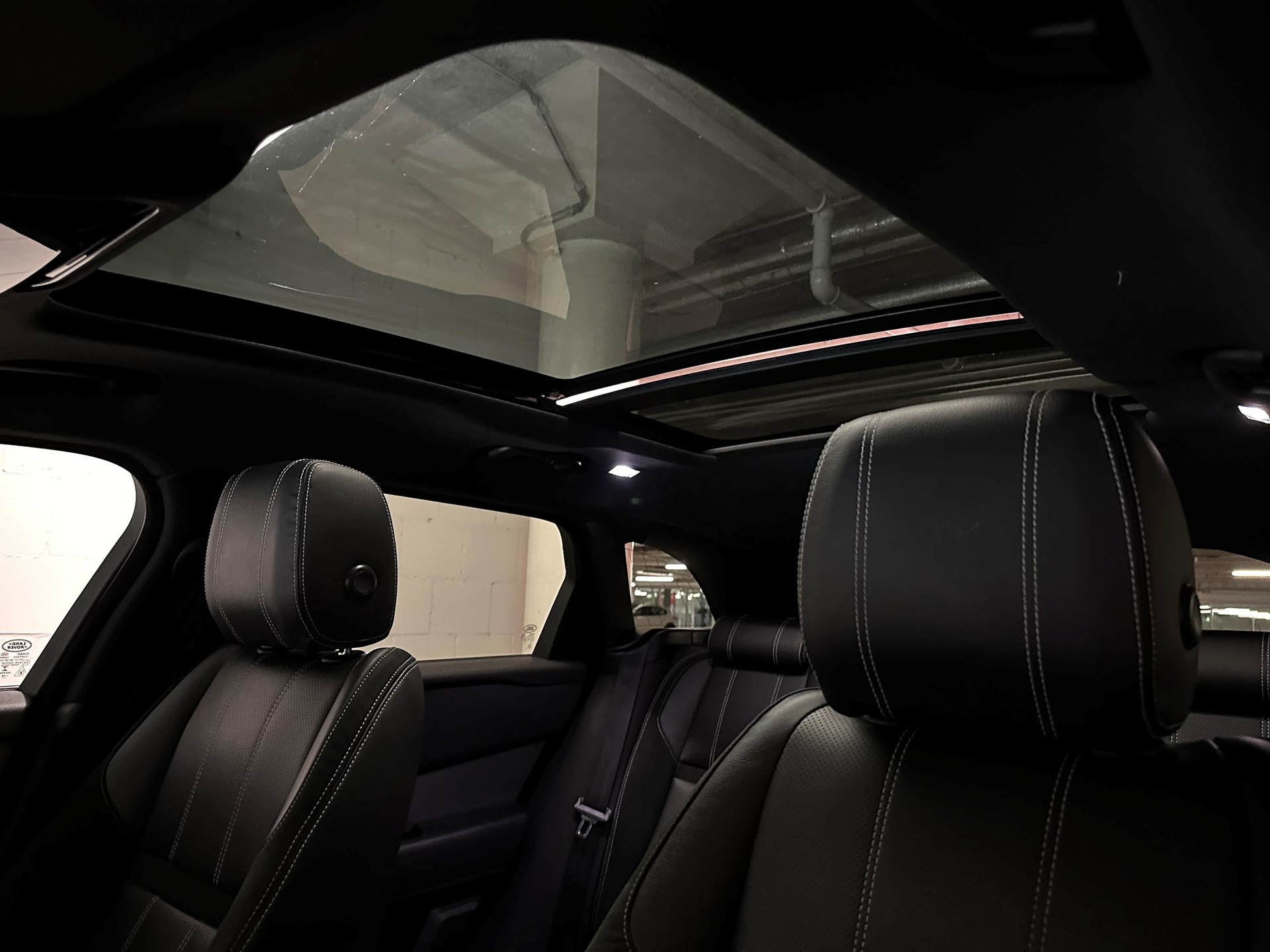 LAND ROVER Range Rover Velar R-Dynamic P 300 SE Automatic-image-8