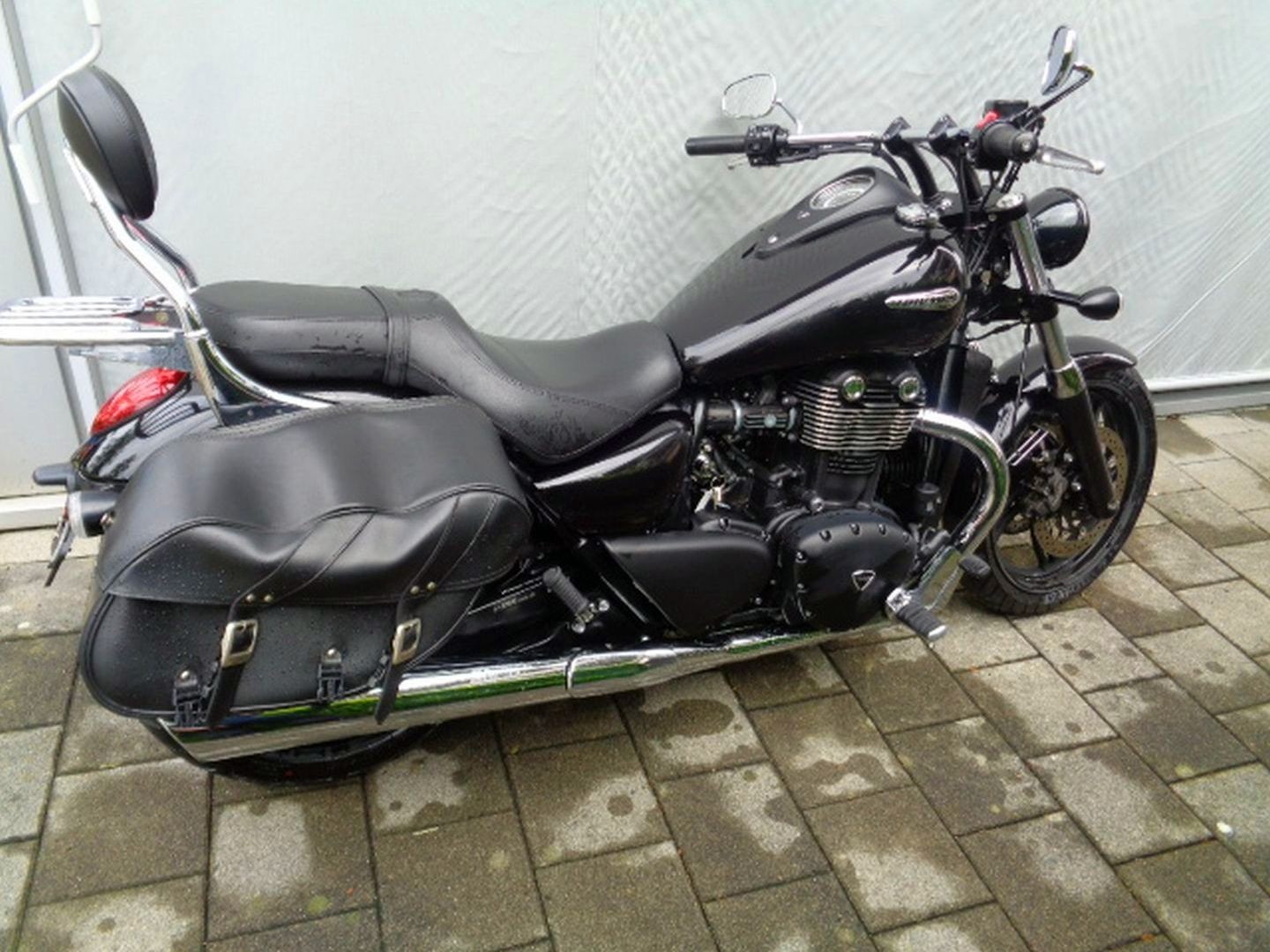 TRIUMPH THUNDERBIRD 1700 STROM-image-7