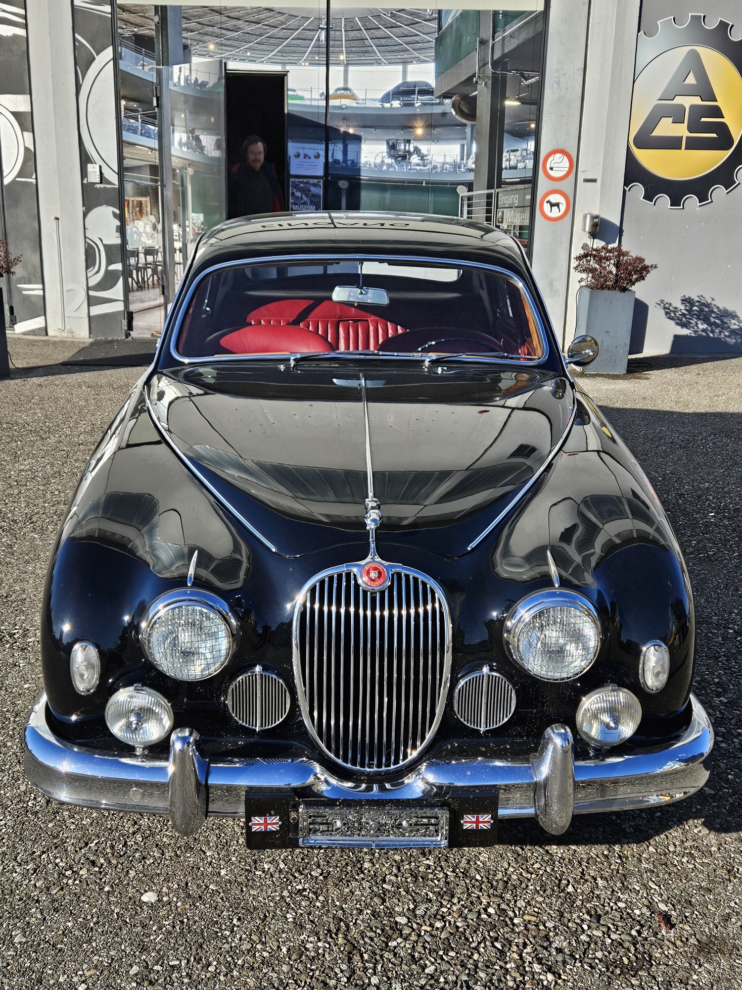 JAGUAR MK1 3.4-showroom-element-1
