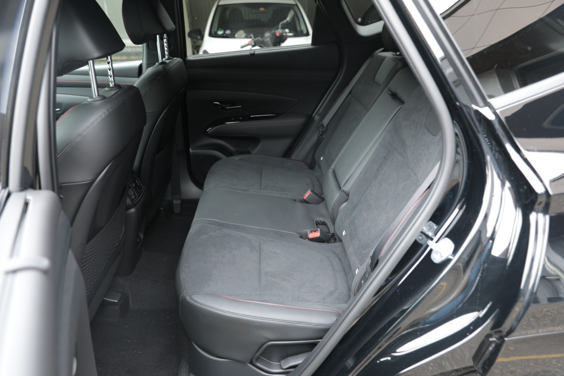 HYUNDAI Tucson 1.6 TGDI HEV N Line LUX pack 4WD-image-25
