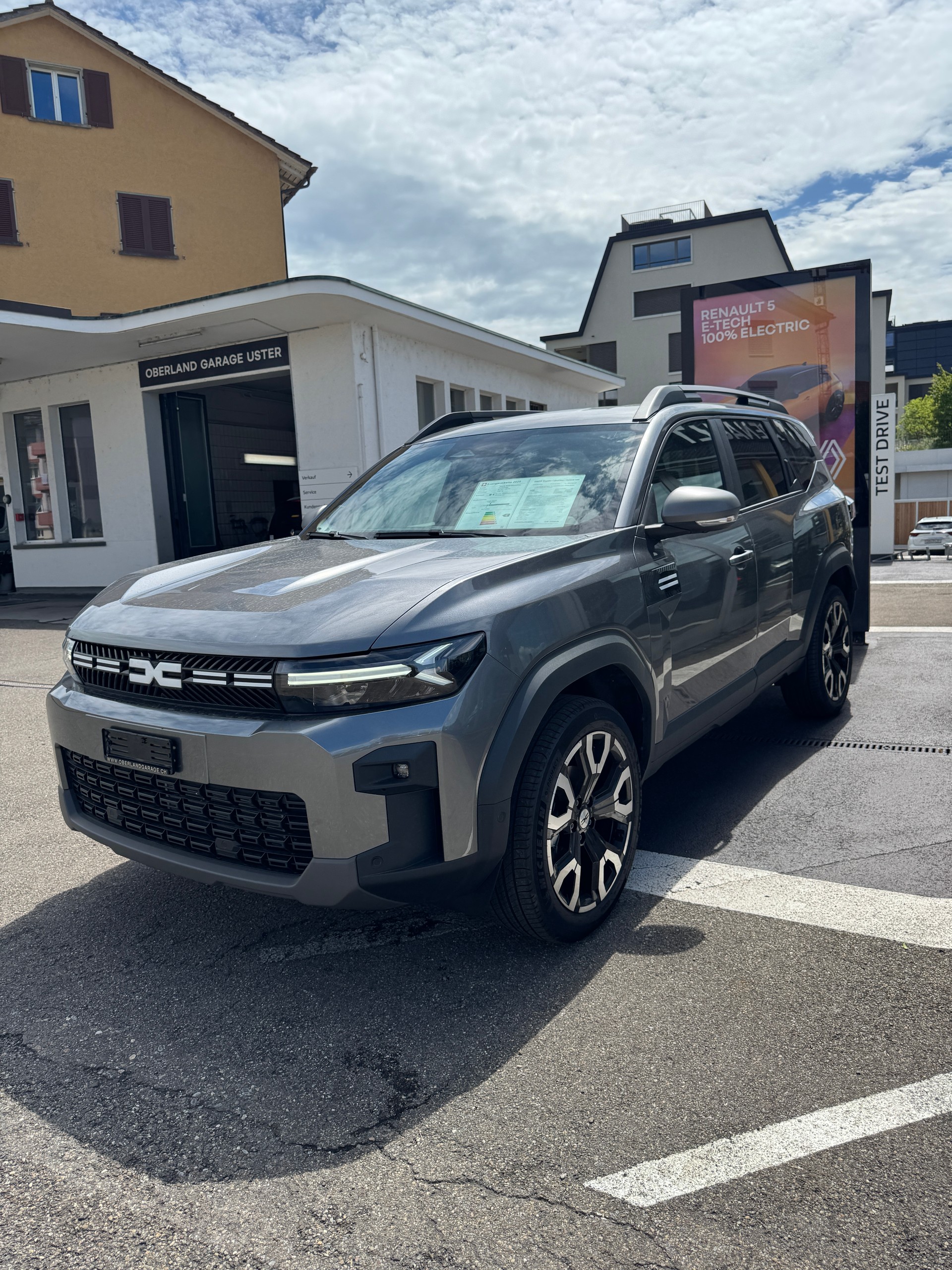 DACIA BIGSTER Journey-showroom-element-2