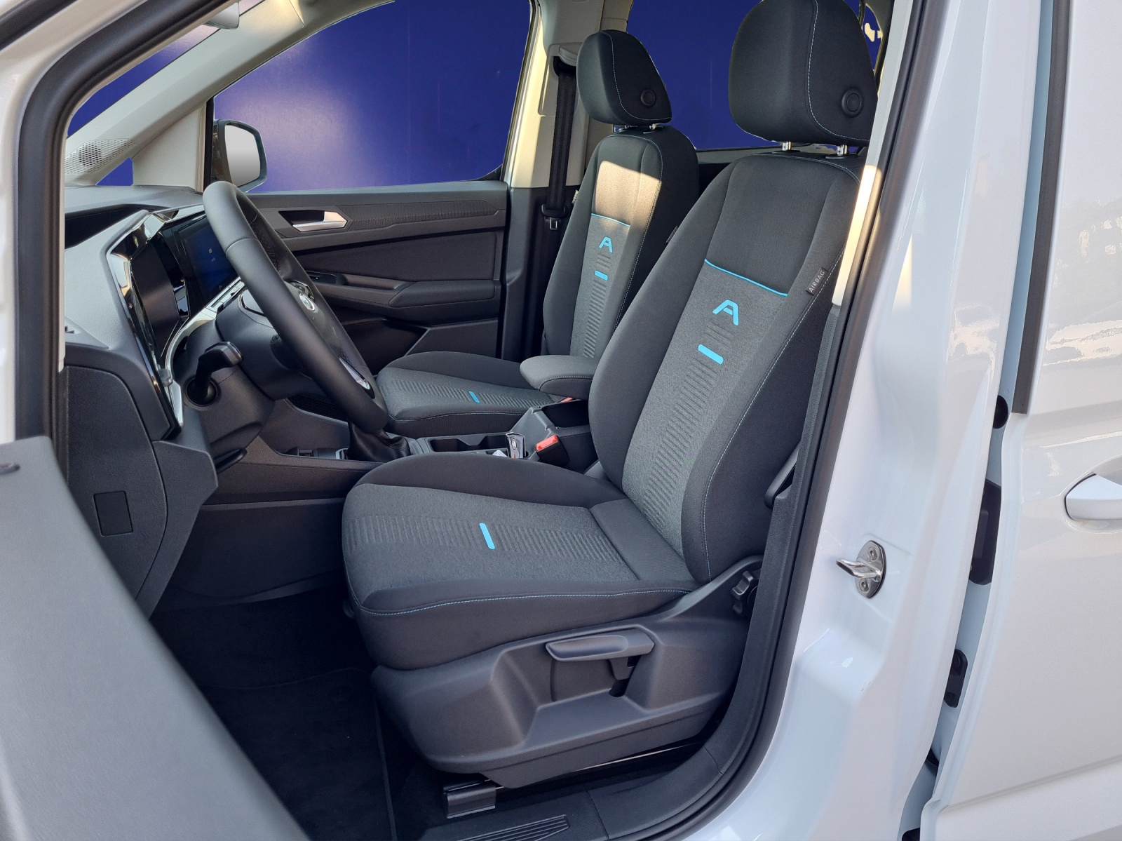 FORD TOURNEO CONNECT Grand 2.0 EcoBlue 122 Active 4x4-image-6