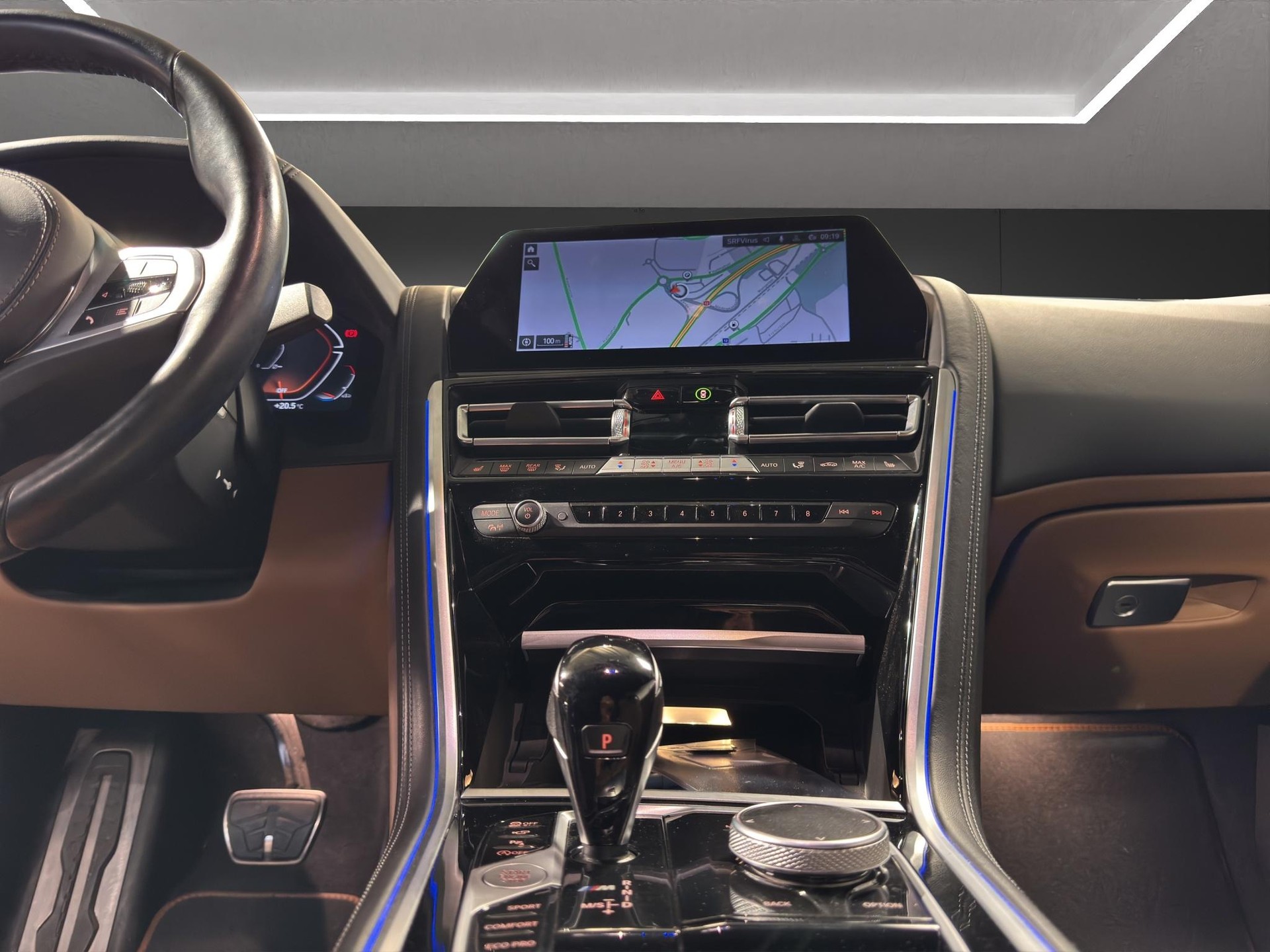 BMW M850i xDrive Cabriolet-image-17