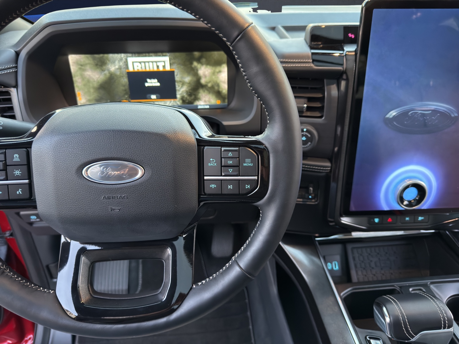 FORD F-Pickup F-150 LIGHTNING EXTENDED RANGE BATTERY SUPER-CREW PLATINUM 4x4-image-9