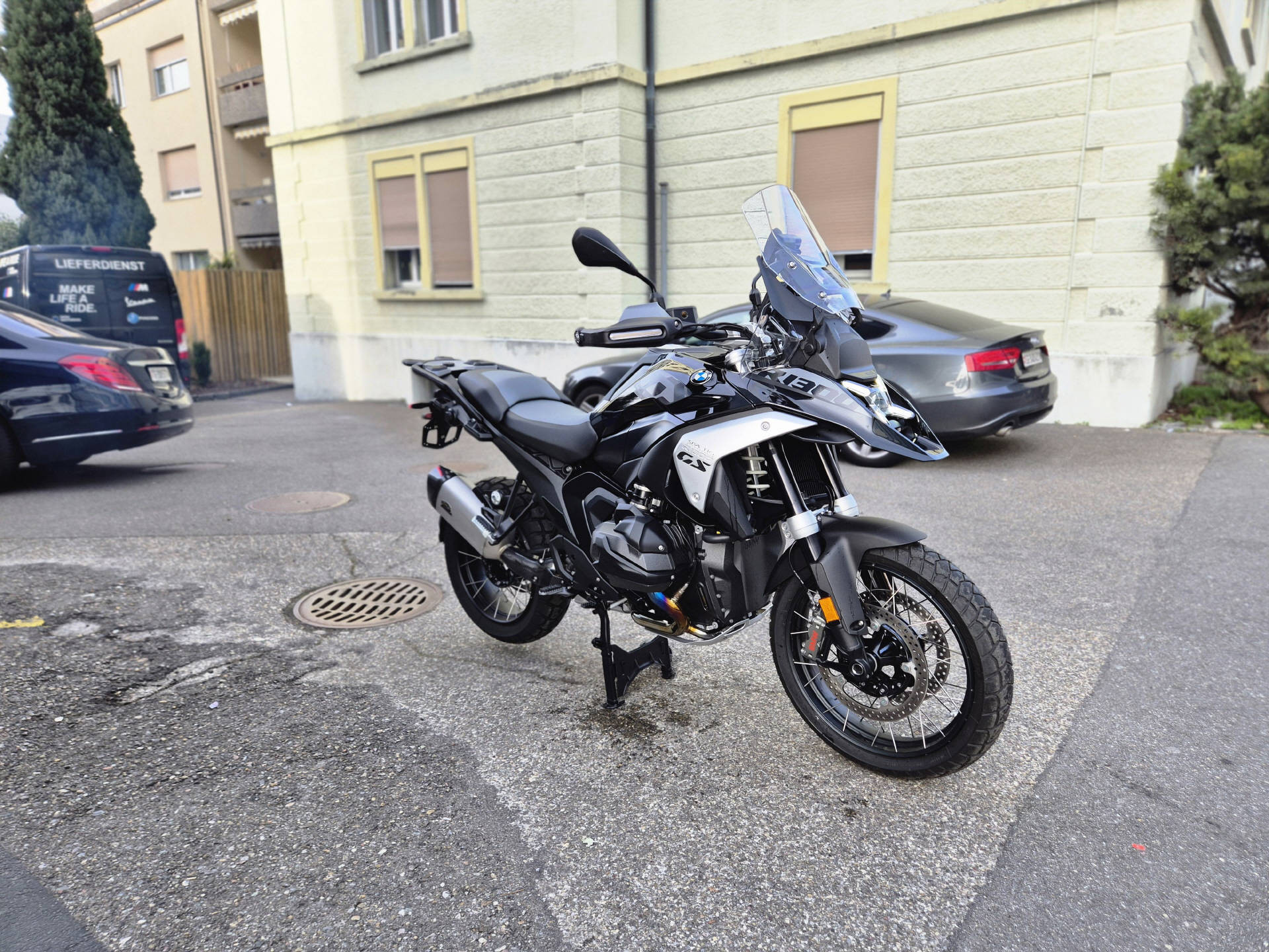 BMW R 1300 GS-image-2