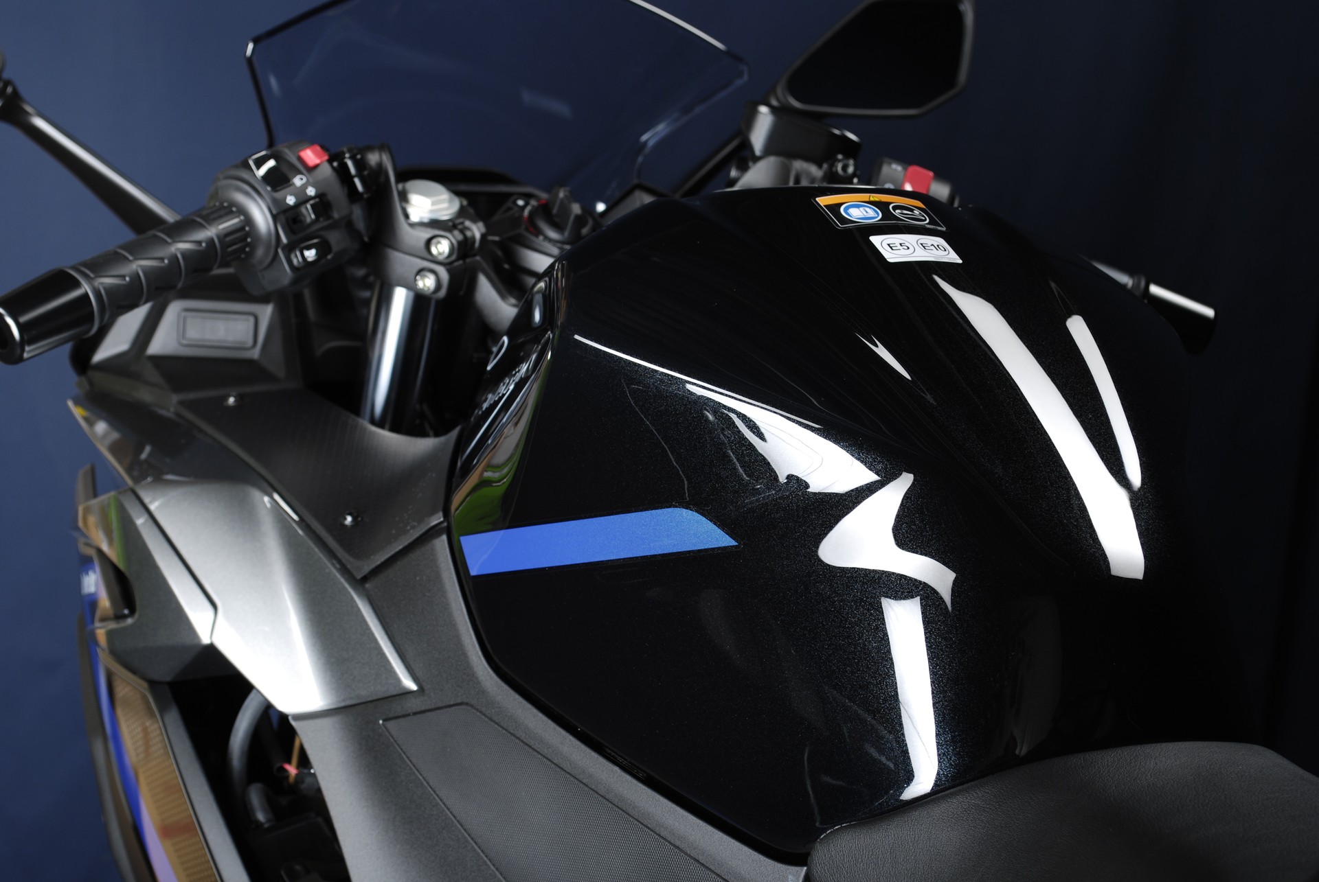 KAWASAKI Ninja 500 SE MY26-image-11