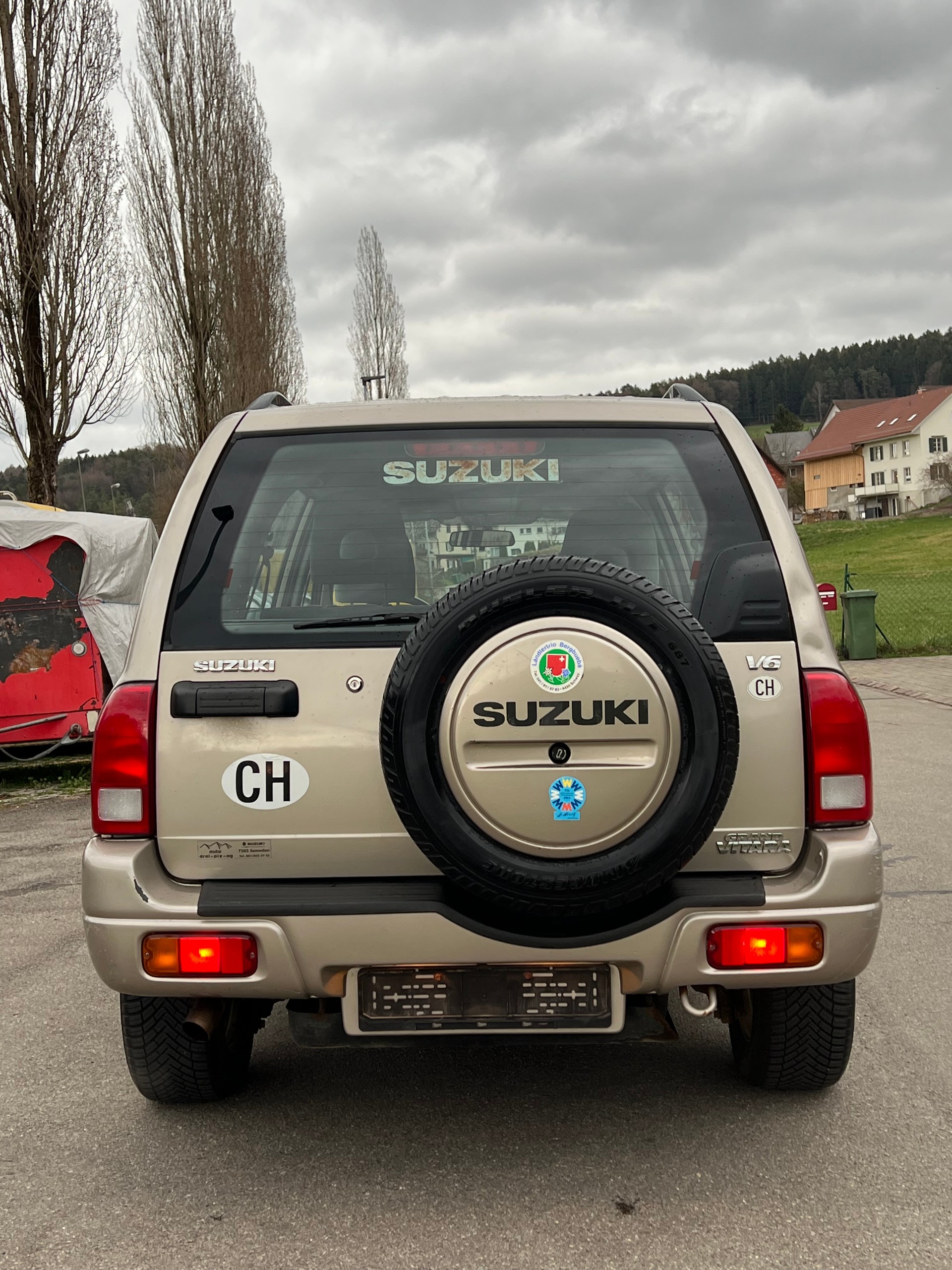 SUZUKI Grand Vitara 2.7 V6 Wagon-image-4