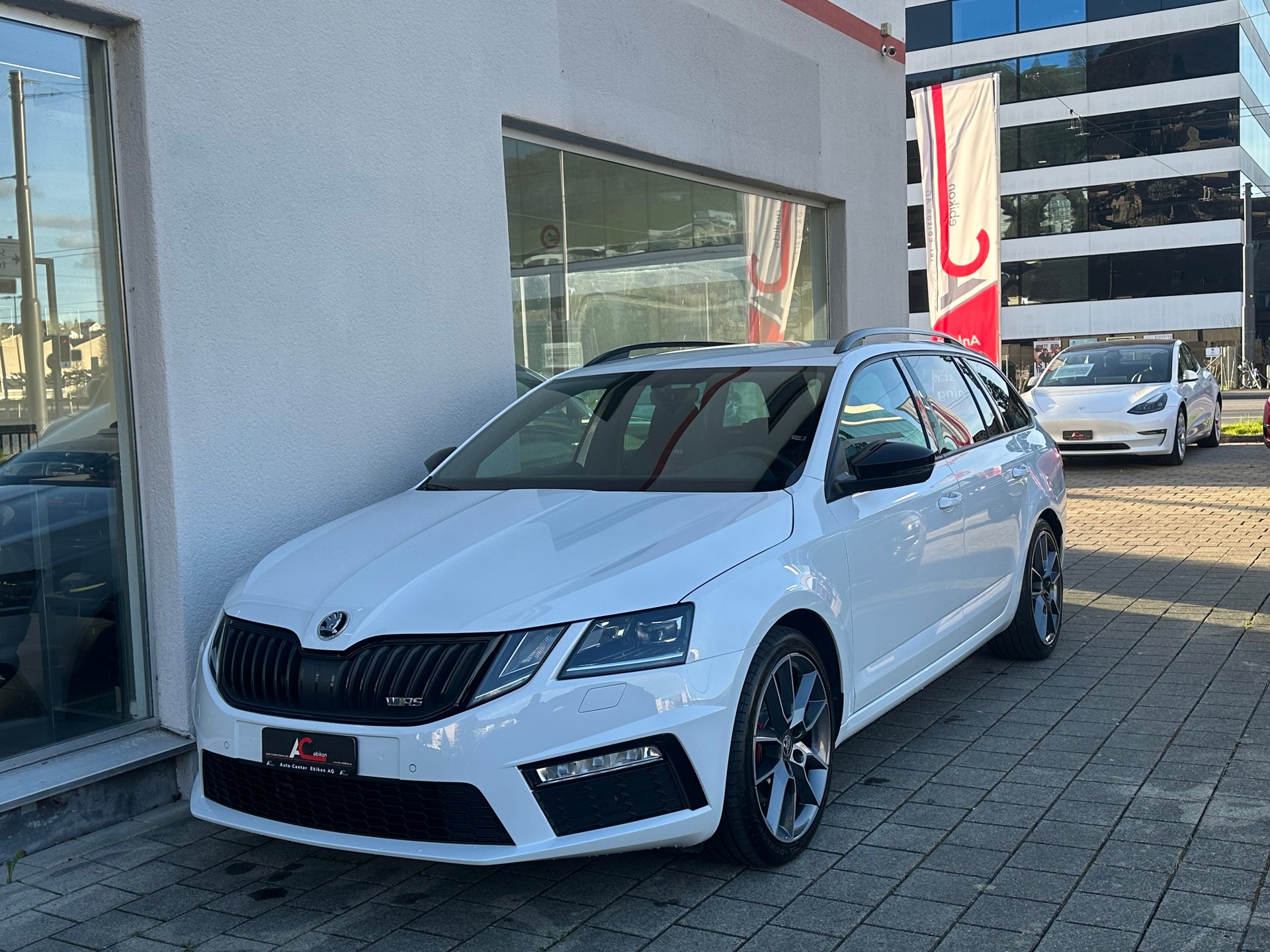 SKODA Octavia Combi 2.0 TDI RS 4x4 DSG-image-0