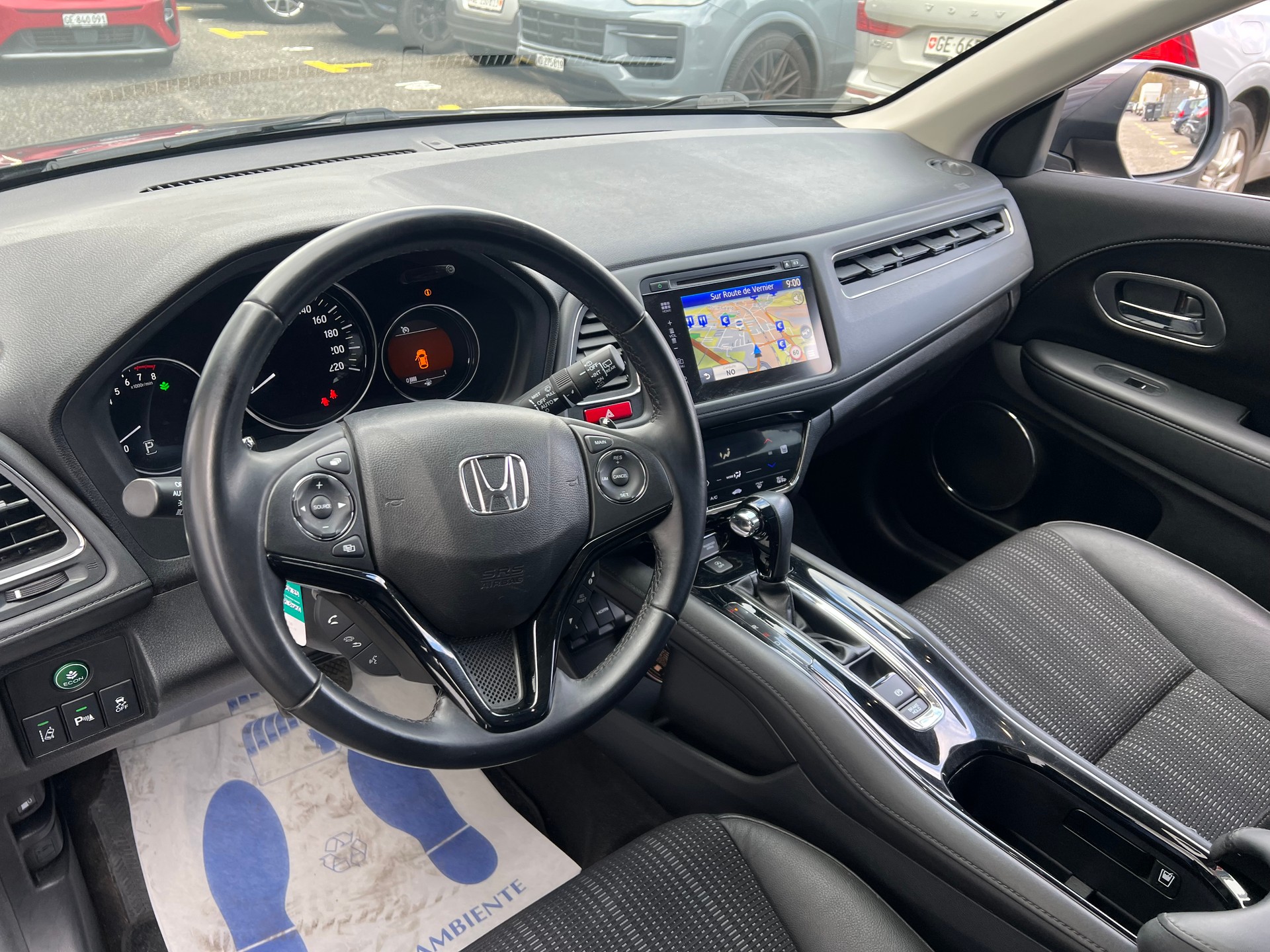 HONDA HR-V 1.5i-VTEC Executive CVT-image-9