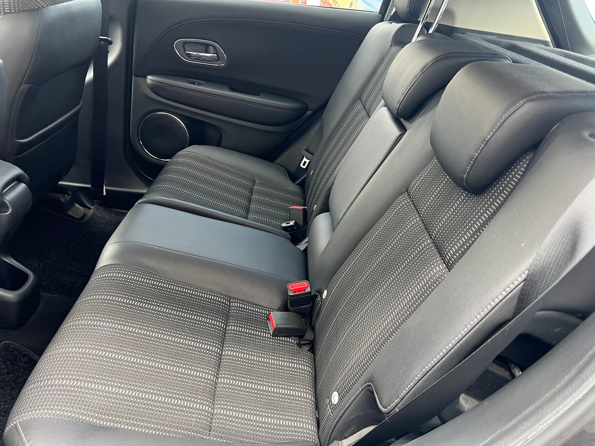 HONDA HR-V 1.5i-VTEC Executive CVT-image-7