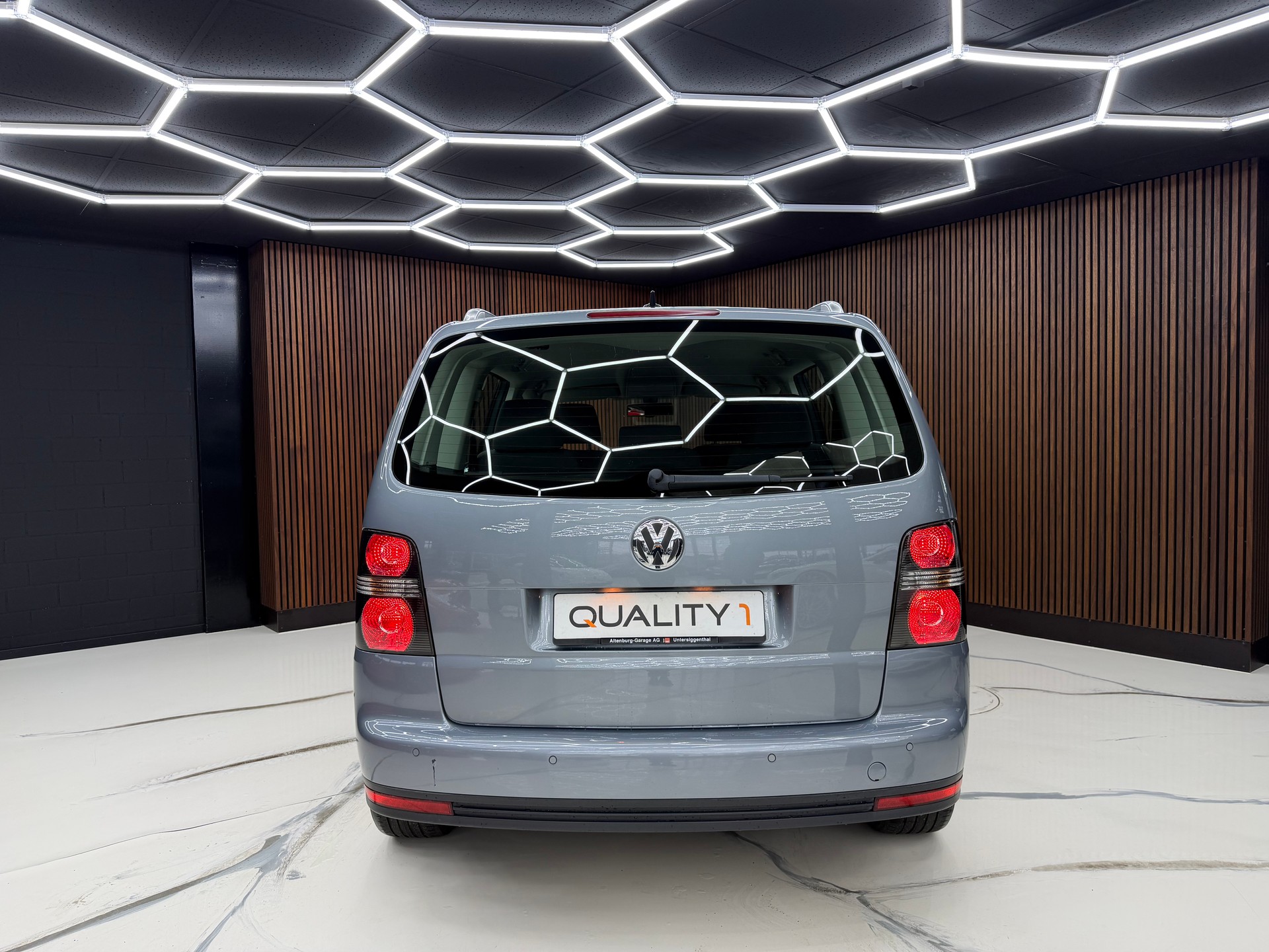 VW Touran 1.4 TSI Team DSG-image-8
