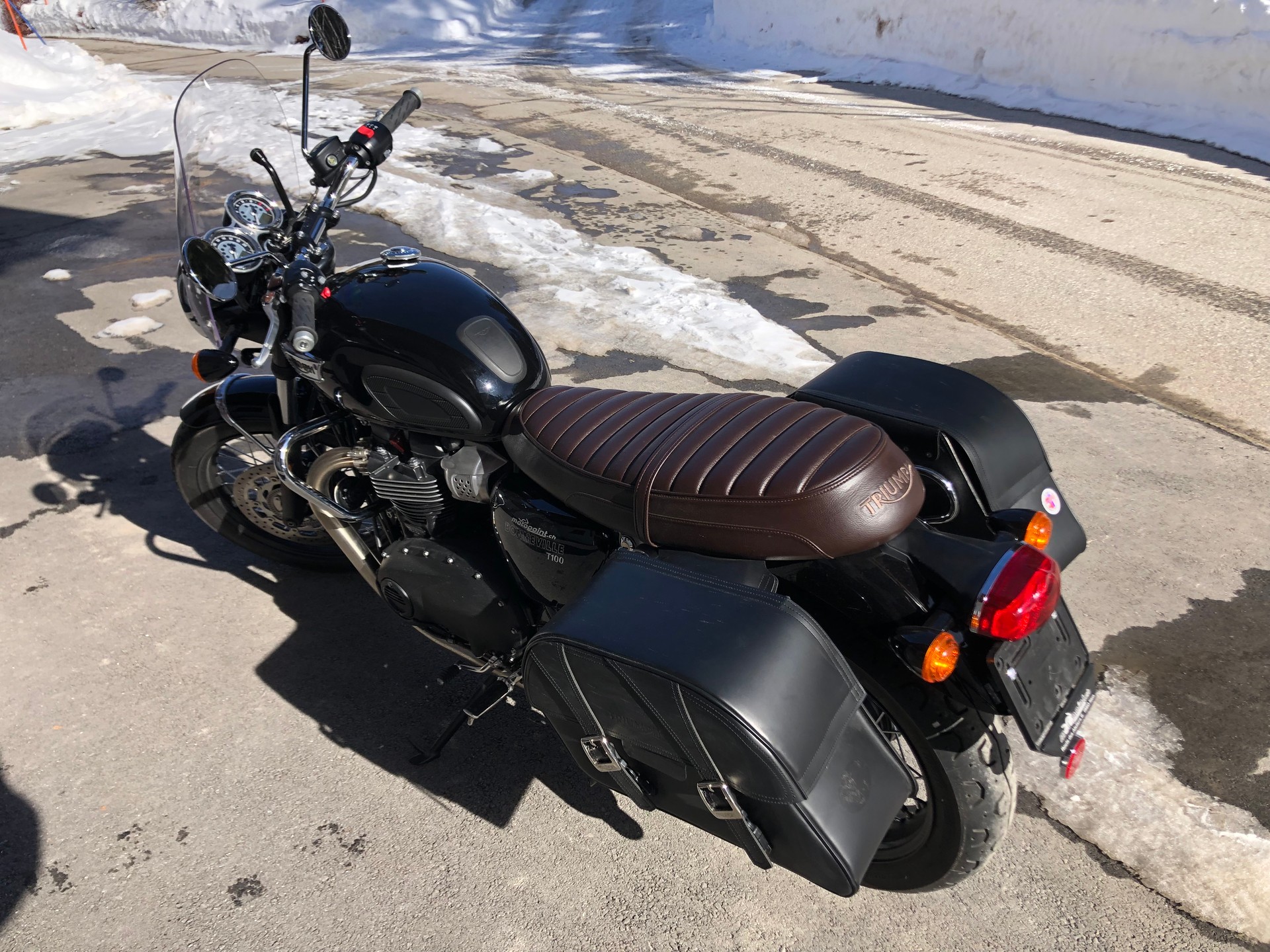 TRIUMPH Bonneville 900 T 100-image-3