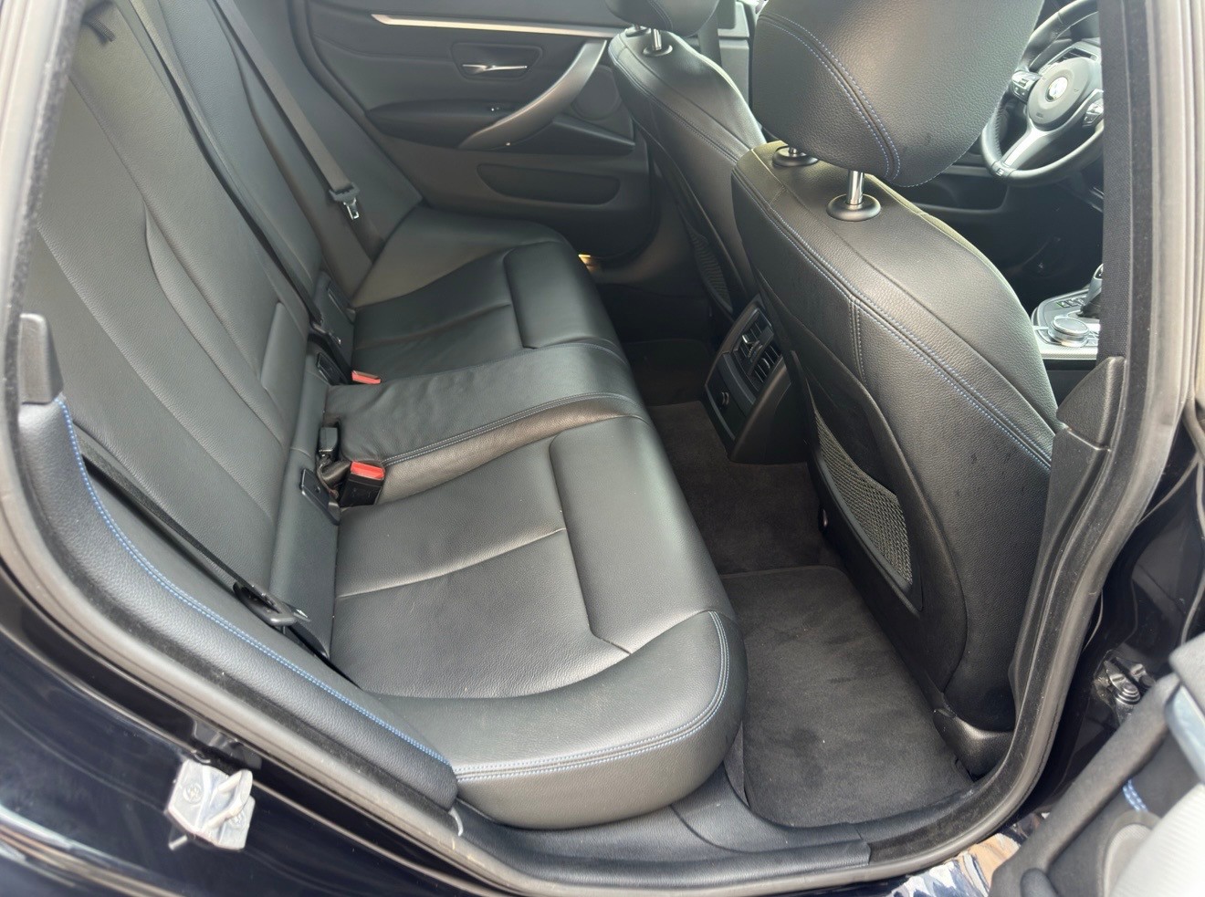 BMW 420d Gran Coupé xDrive M Sport Steptronic-image-12