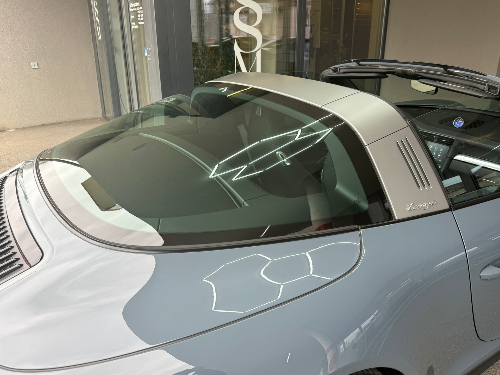 PORSCHE 911 Targa 4S PDK 991.2 ** Porsche Approved **-image-8