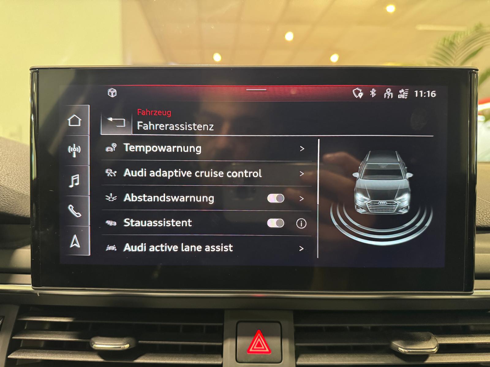 AUDI A4 Avant 2.0 40 TDI S Line quattro S-Tronic-image-17