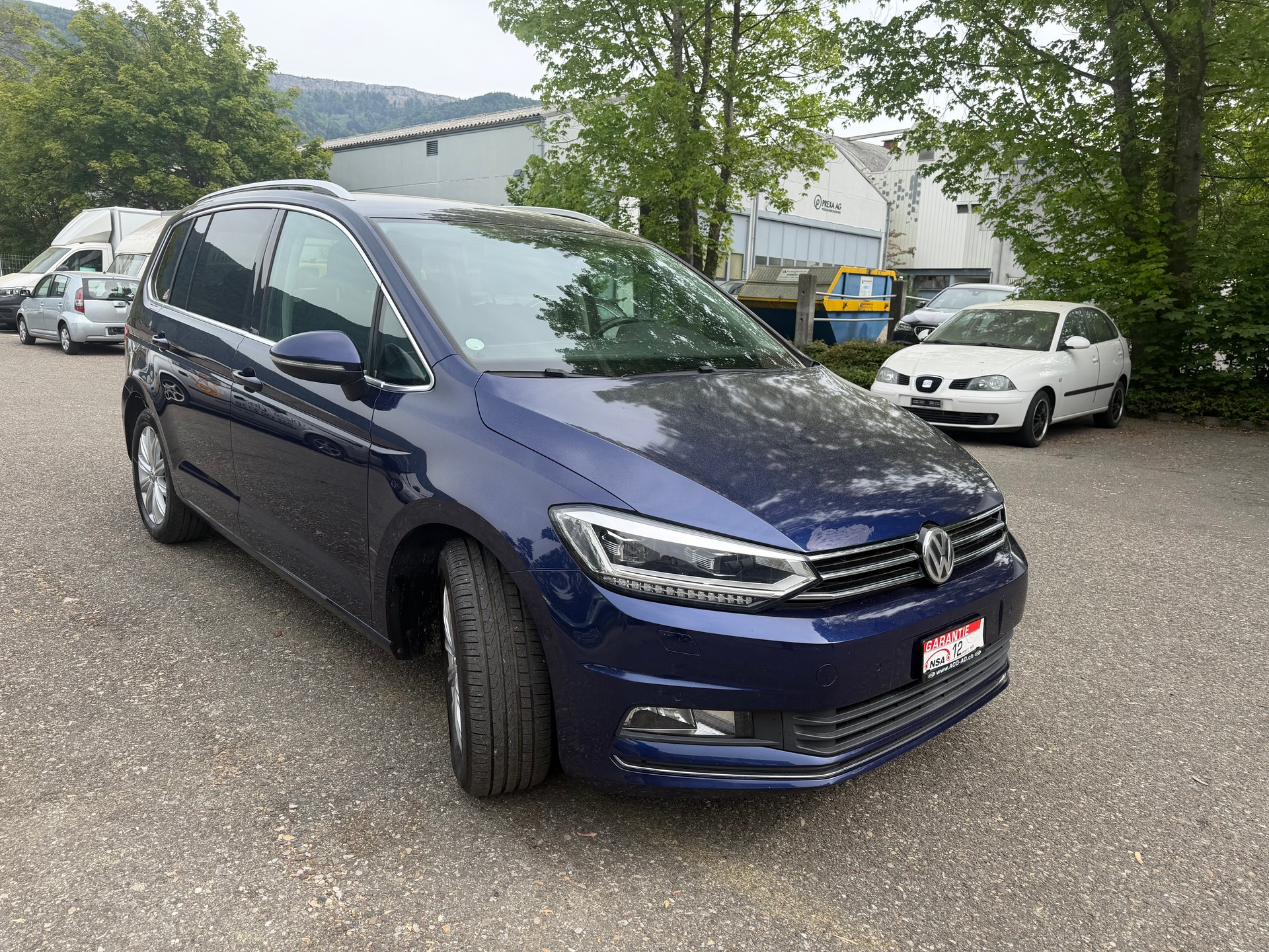 VW Touran 2.0 TDI BlueMotion Technology Highline DSG ** 190 PS ** 7-Plätzer ** Navi mit RF-kamera ** Frisch MFK *-image-5