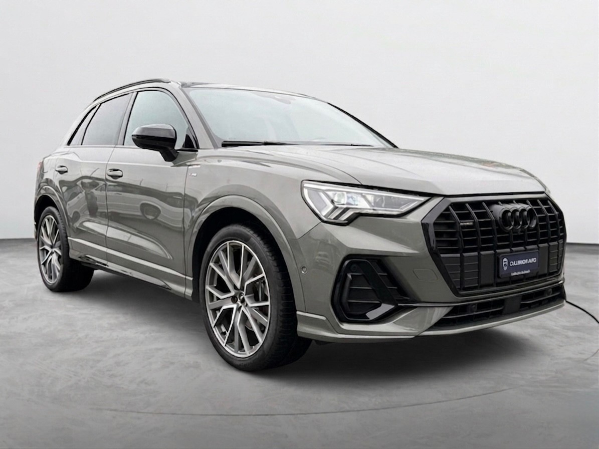 AUDI Q3 40 TFSI S line quattro S-tronic-showroom-element-2