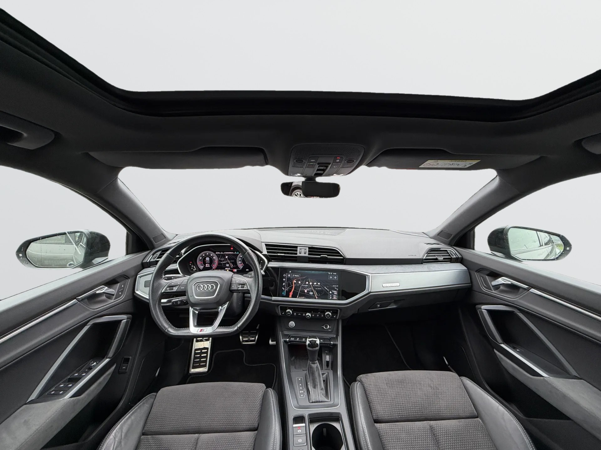 AUDI Q3 40 TFSI S line quattro S-tronic-image-8
