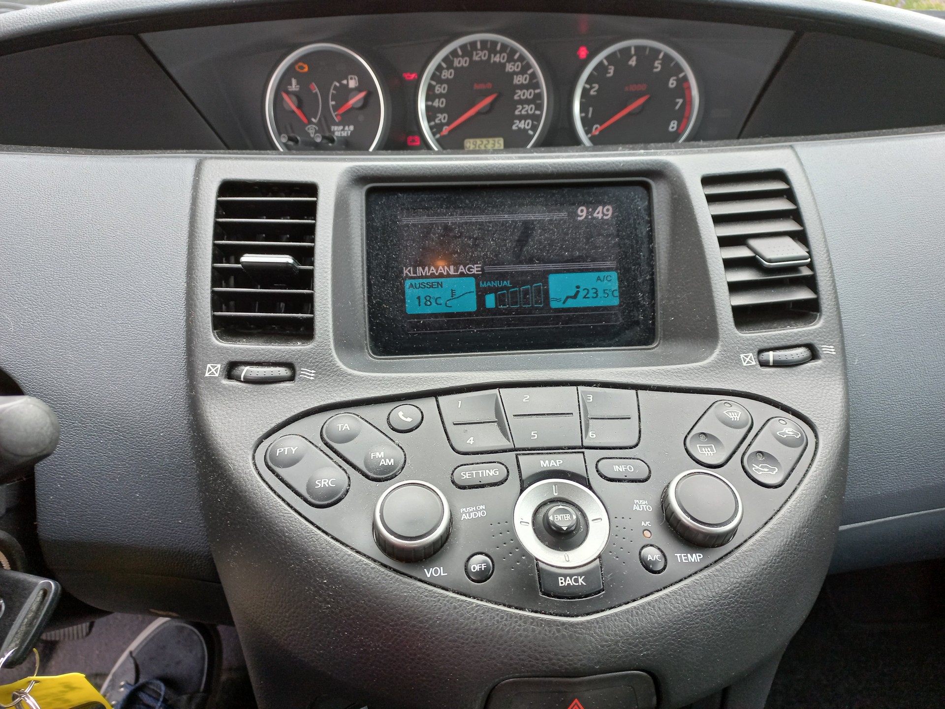 NISSAN Primera 2.0 business-image-11