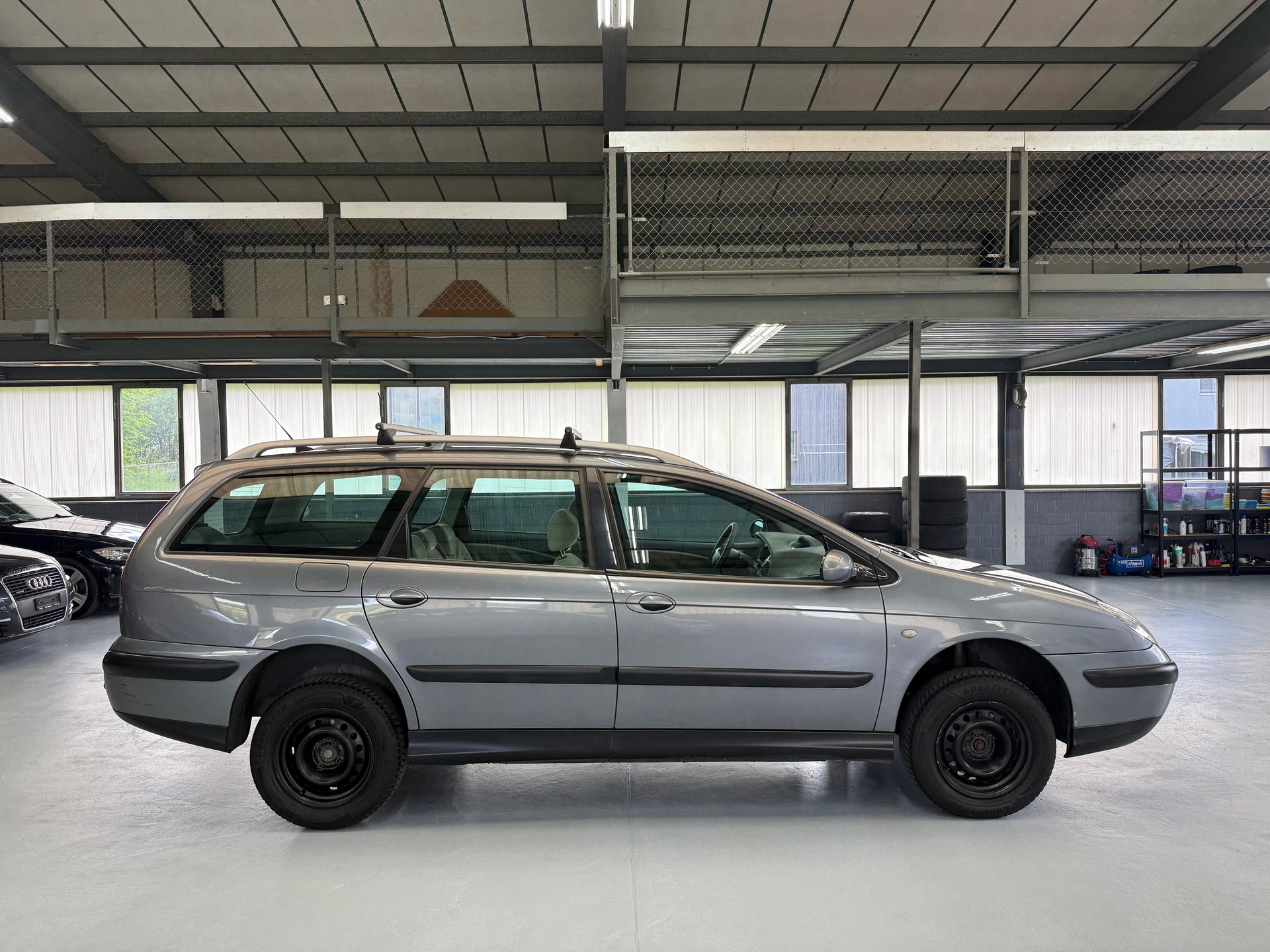 CITROEN C5 Break 2.0i 16V SX Automatic-image-1