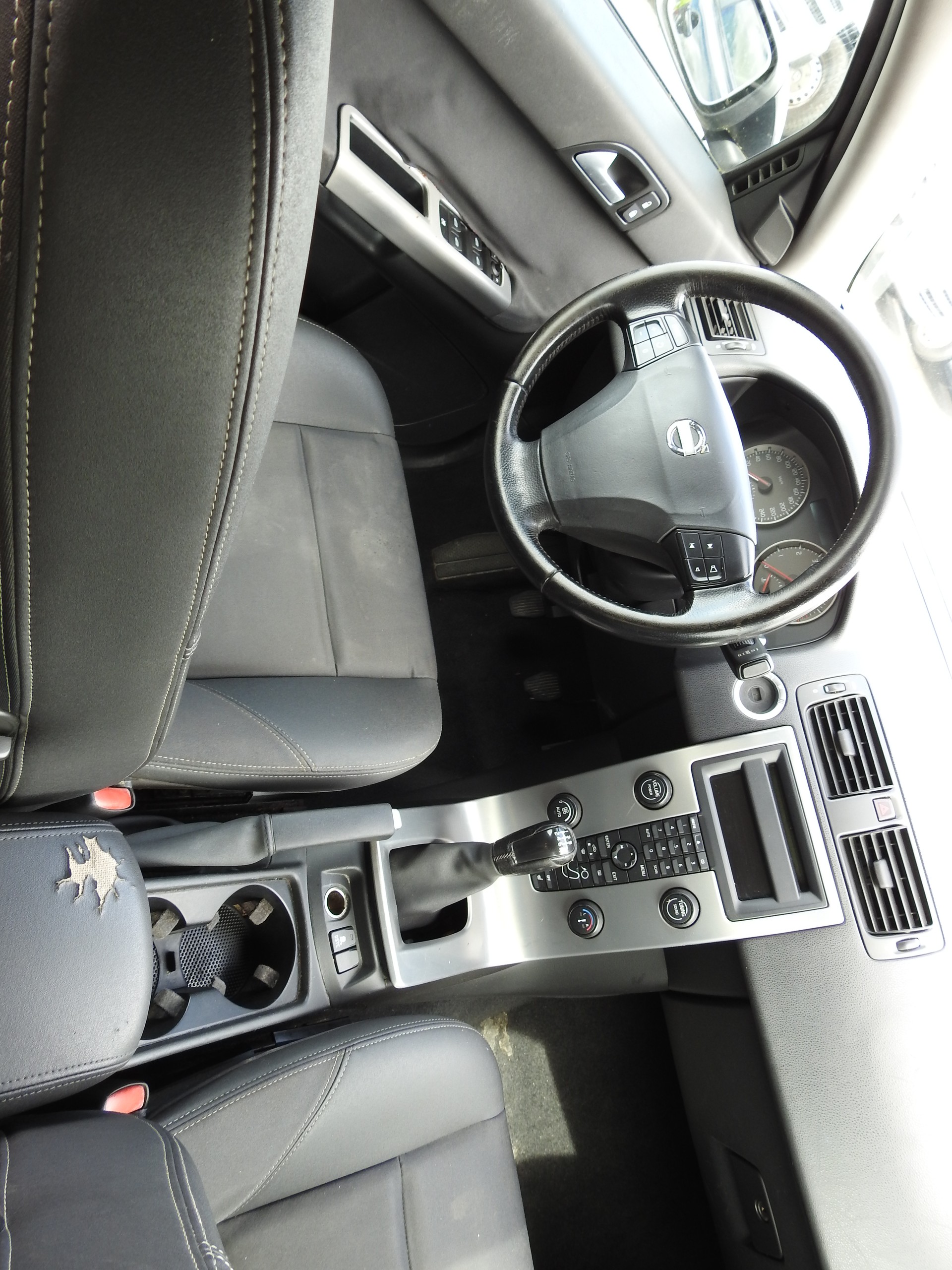 VOLVO S40 T5 Momentum-image-18