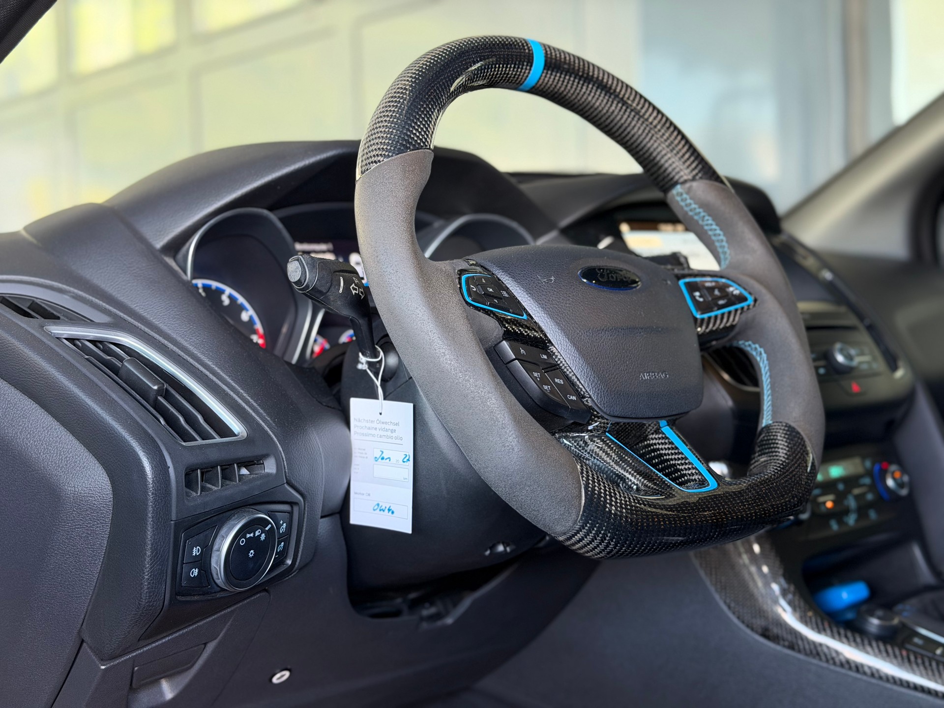 FORD Focus 2.3 EcoBoost RS+ AWD ON POINT-image-29