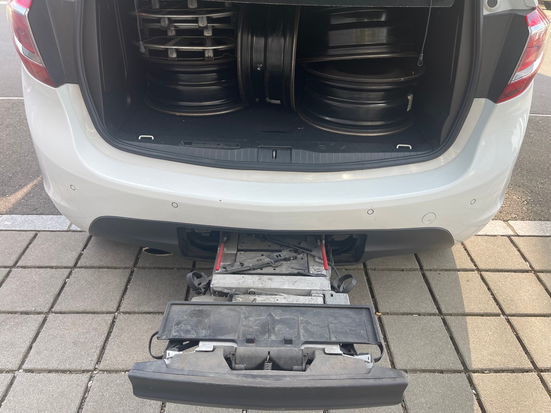OPEL Meriva 1.4 Turbo Active Edition Automatic-image-1
